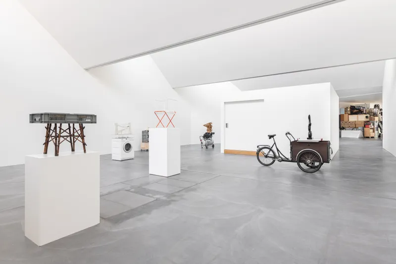 Exhibition View Florian Slotawa Soloshow «Customized Logistics» at von Bartha, Basel, 2020 / Photo: Ben Koechlin / Courtesy: the artist and von Bartha