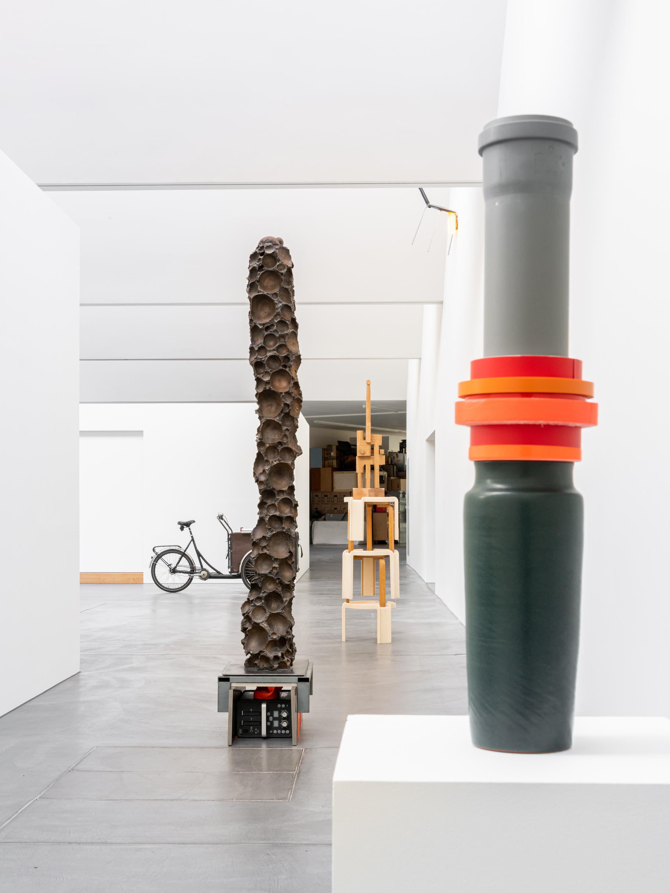 Exhibition View Florian Slotawa Soloshow «Customized Logistics» at von Bartha, Basel, 2020 / Photo: Ben Koechlin / Courtesy: the artist and von Bartha