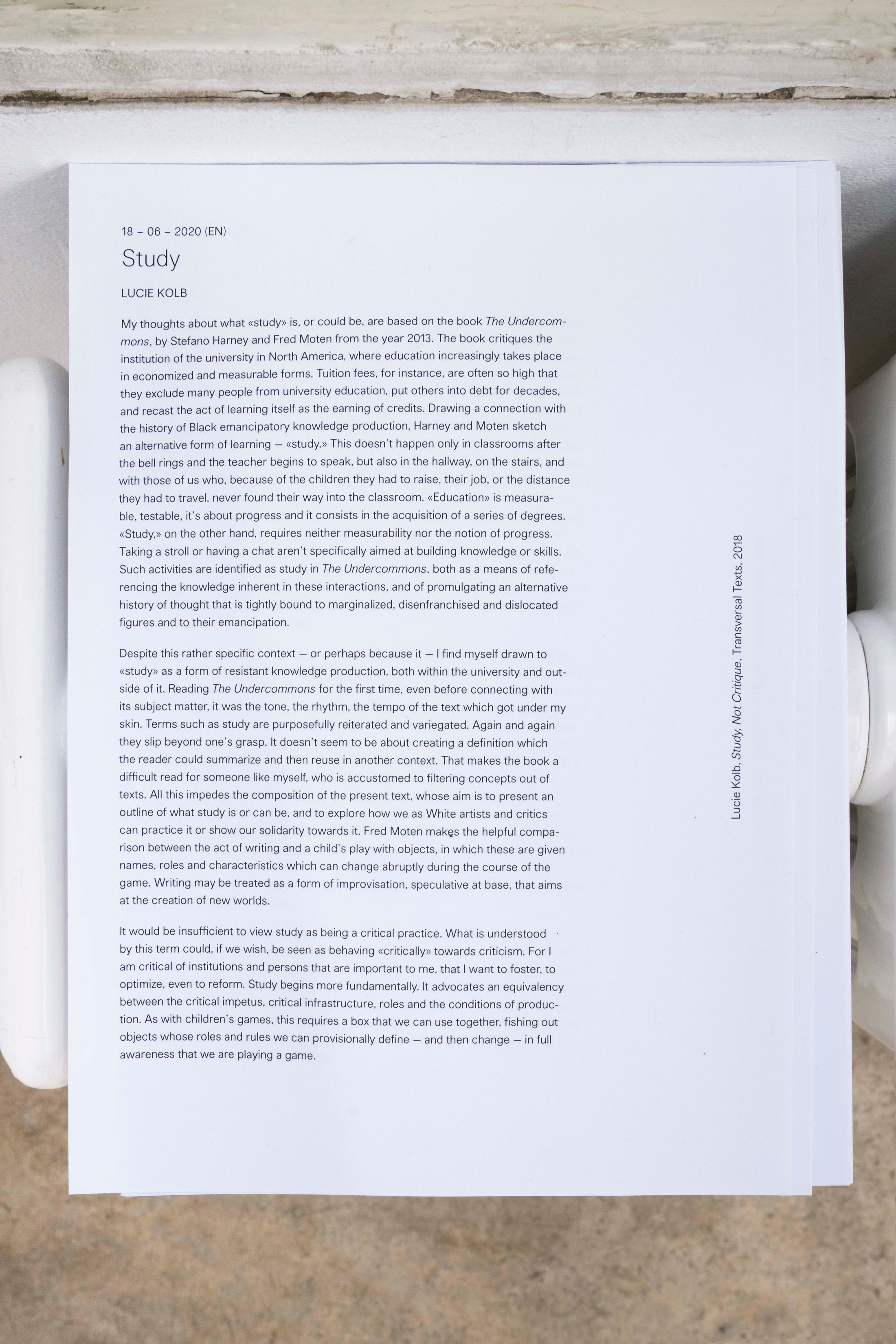 Exhibition View Groupshow «For; view on Lucie Kolb, Studium/Study, 2020» at Milieu, Bern, 2020 / Photo: Claude Barrault / Courtesy: the artist and Milieu