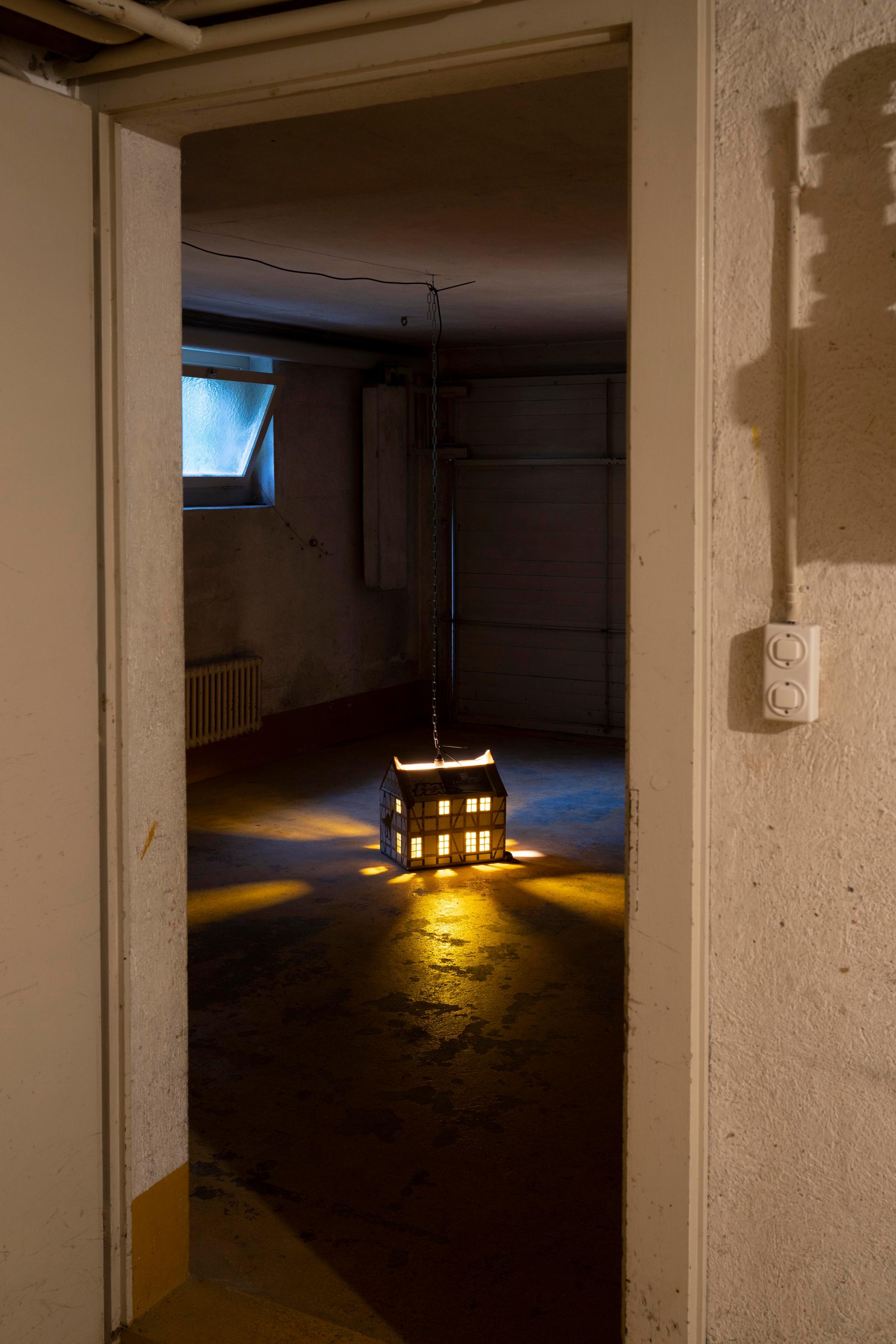 Exhibition View Group Show «four walls, shared beds» at Im Grafenhag, Winterthur, 2021 / Photo: Brigham Baker / Courtesy: the artists and Im Grafenhag