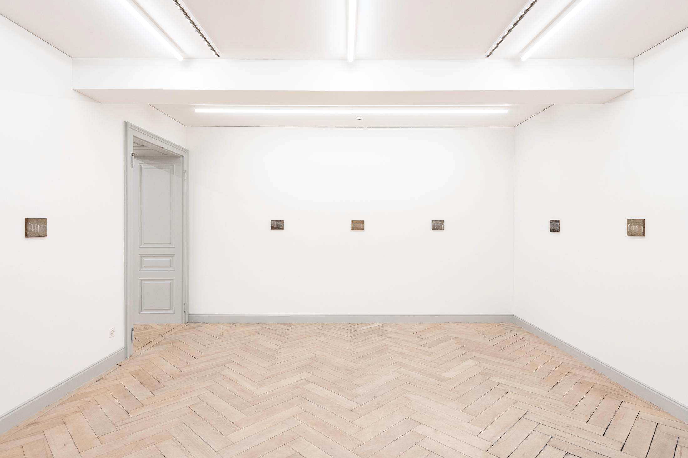 Exhibition View Francis Alÿs Solo Show «Border Barriers Topology» at Galerie Peter Kilchmann, Zurich, 2021 / Photo: Sebastian Schaub / Courtesy: the artist and Galerie Peter Kilchmann