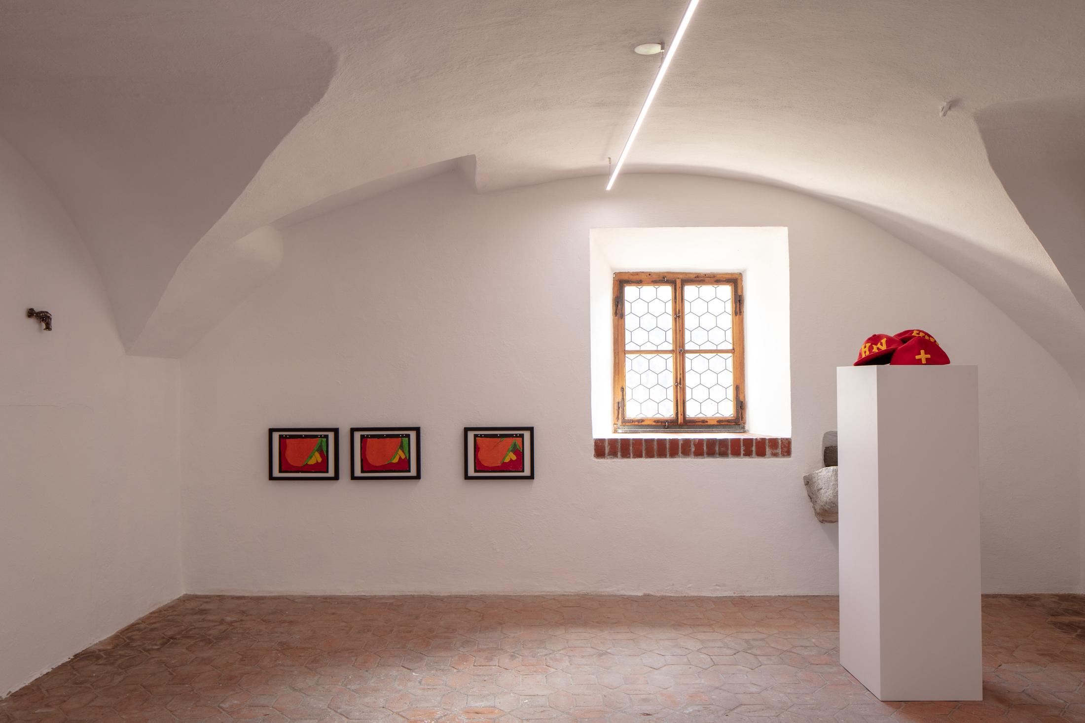 Installation View «FRIENDS» with Frederick Einhorn, Keith Haring, Cady Noland and Not Vital at Fundaziun Not Vital, Tarasp 2018 / Photo: Eric Gregory Powell / Courtesy: Fundaziun Not Vital