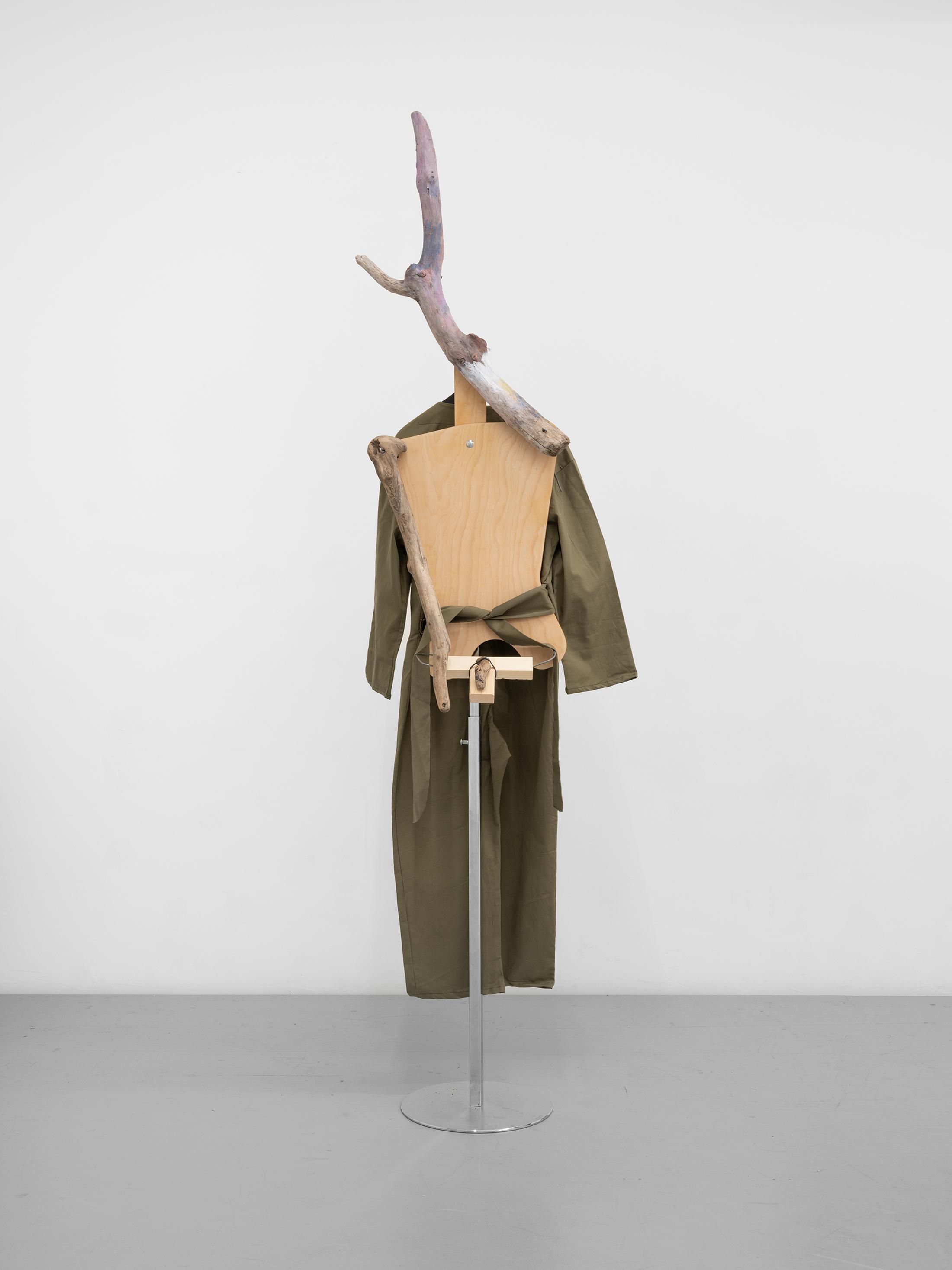 Exhibition View Garrett Nelson x Cathy Josefowitz Duo Show «Anacronica II: Lying on the Hip» at Arsenic, Lausanne, 2021 / Photo: Julien Gremaud / Courtesy: the artist and Arsenic