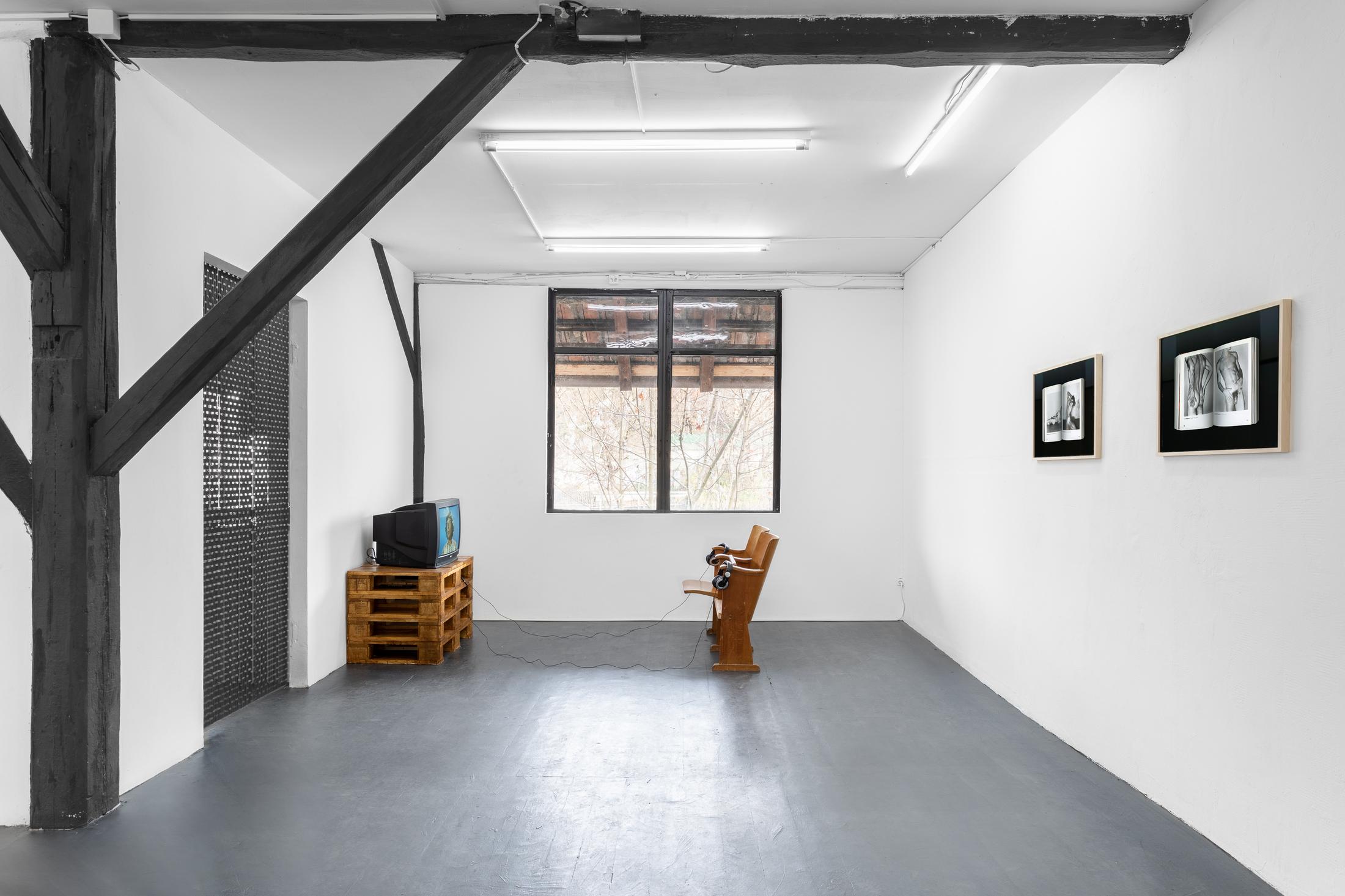 Exhibition View Group Show «Gazed and Confused» at Last Tango, Zurich, 2022 / Photo: Kilian Bannwart / Courtesy: the artists and Last Tango