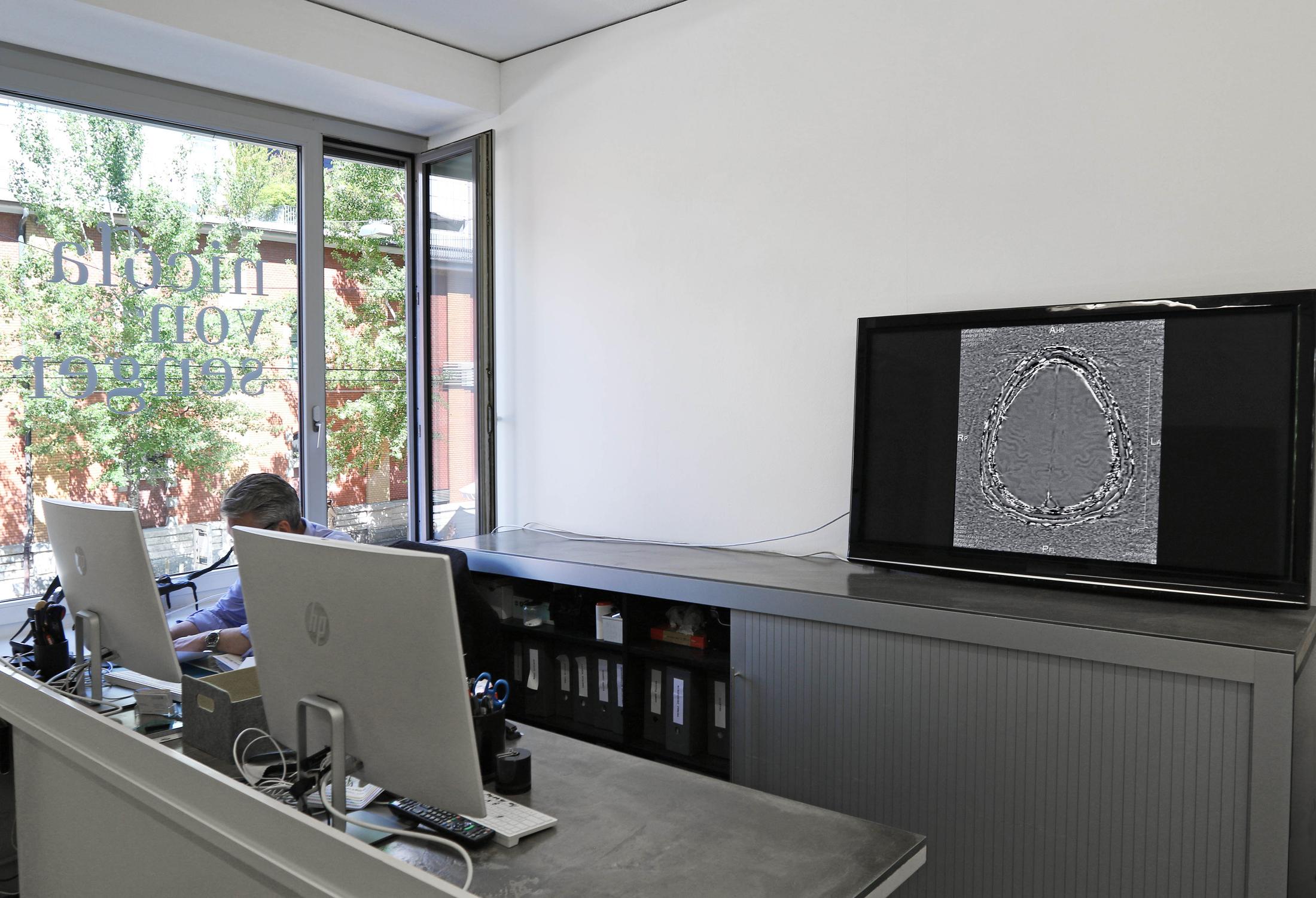 Exhibition View Gianni Motti Solo Show «NEW VARIANT» at Galerie Nicola Von Senger, Zürich, 2021 / Courtesy: the artist and Galerie Nicola von Senger