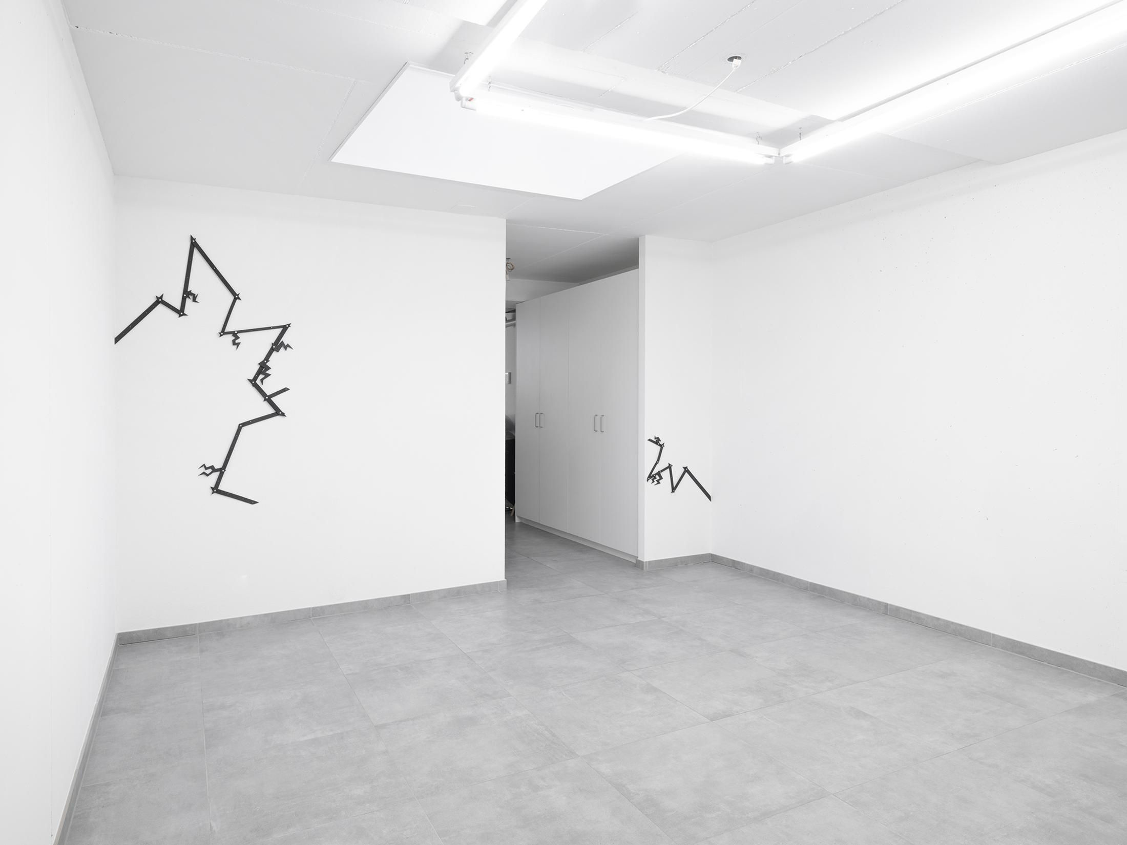 Exhibition View Giovanna Belossi Solo Show «Too High in The Sky; view on Giovanna Belossi, Folgorato, 2022» at All Stars, Lausanne, 2022 / Photo: Julien Gremaud / Courtesy: the artist and All Stars