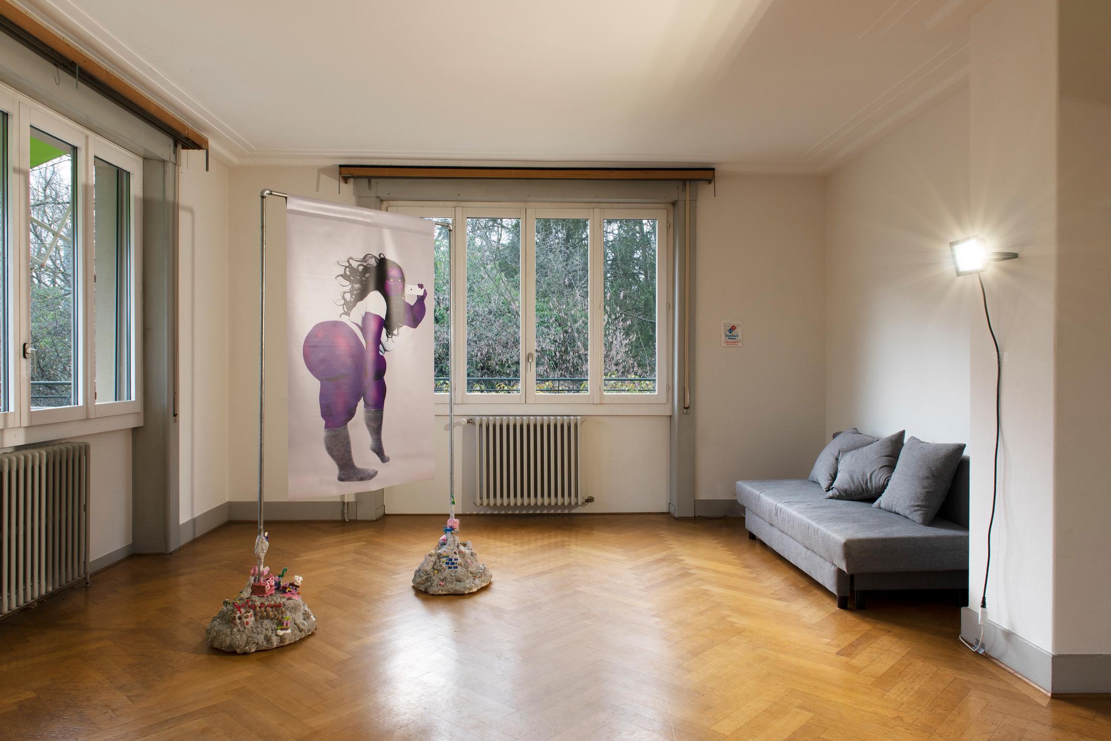 Exhibition View Giulia Essyad Soloshow «Chocolate Factory» at Cherish, Geneva, 2020 / Photo: James Bantone / Courtesy: the artist and Cherish