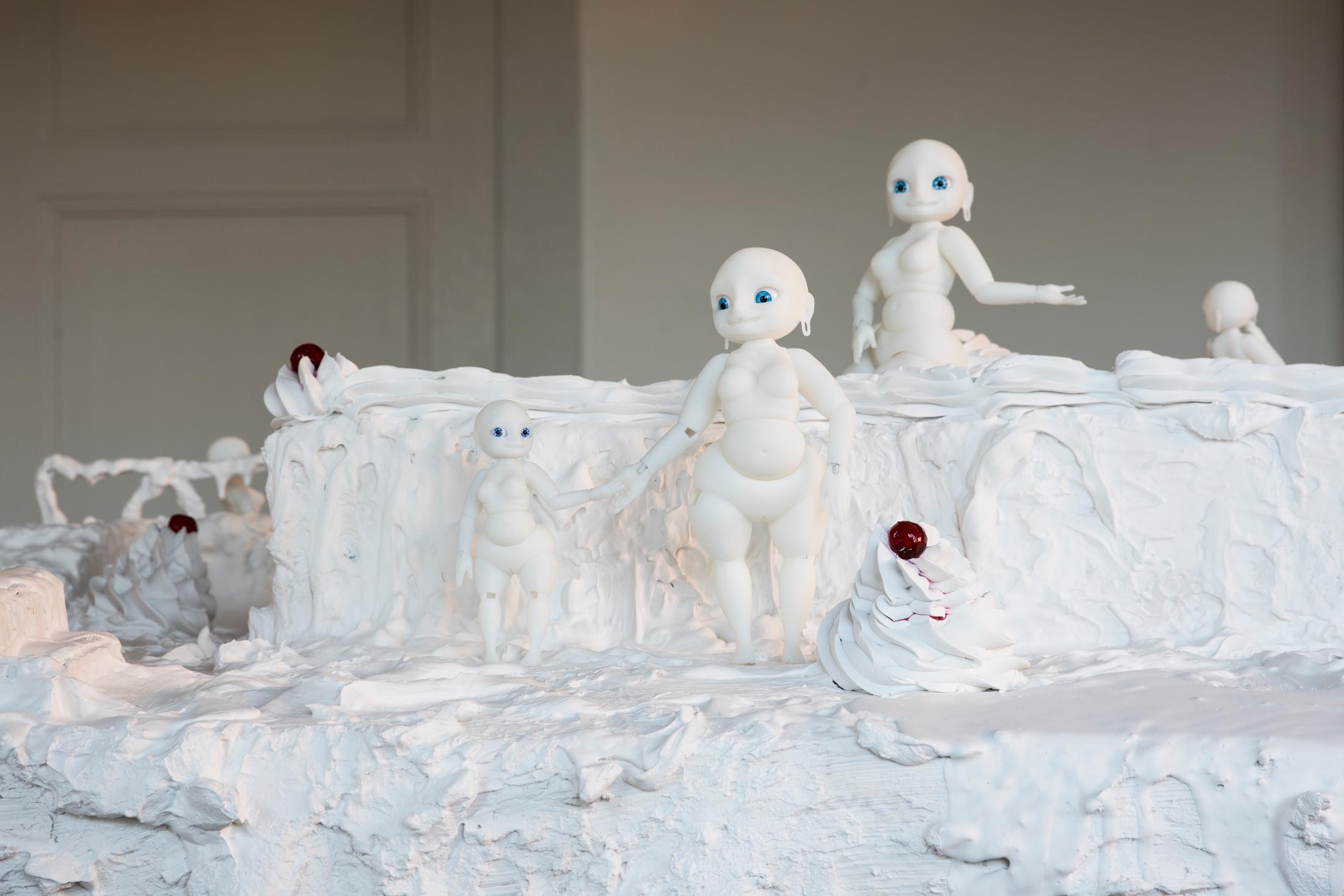 Exhibition View Giulia Essyad Soloshow «Chocolate Factory; view on Cream & Butter, 2020» at Cherish, Geneva, 2020 / Photo: James Bantone / Courtesy: the artist and Cherish