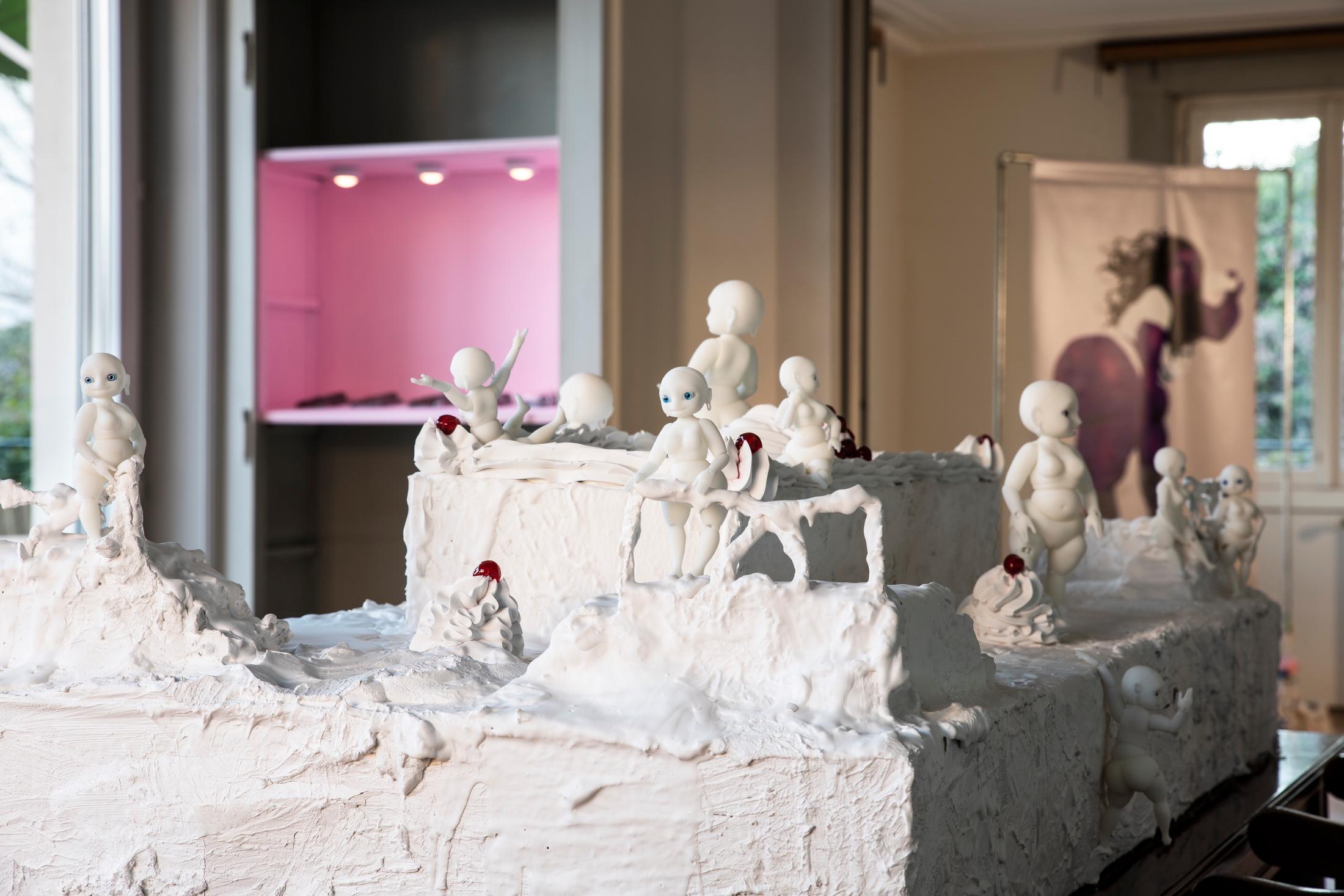 Exhibition View Giulia Essyad Soloshow «Chocolate Factory» at Cherish, Geneva, 2020 / Photo: James Bantone / Courtesy: the artist and Cherish