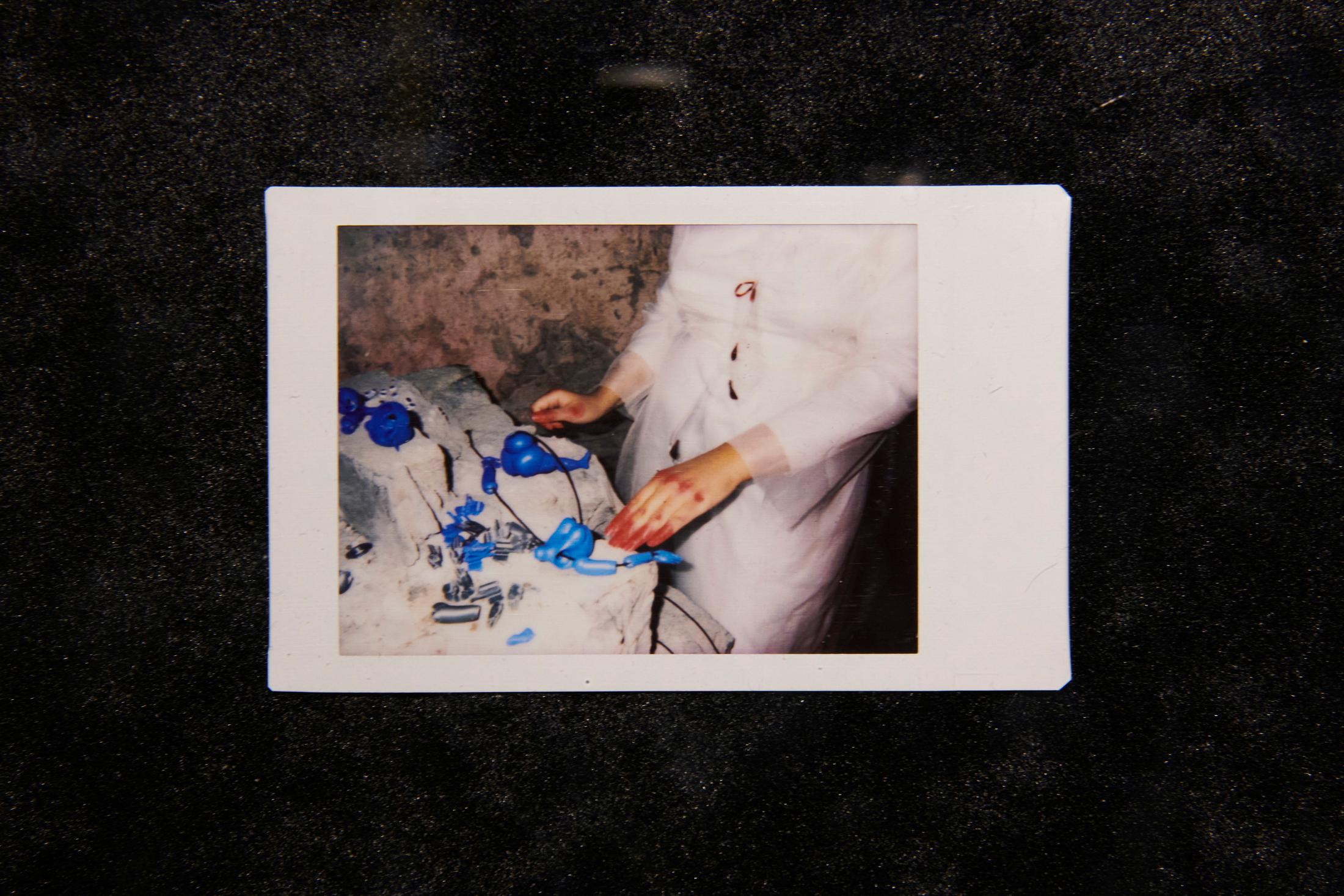 Exhibition View Giulia Essyad Solo Show «A Selene Blues; view on Giulia Essyad, Loren costume created by Loren Kagny for herself, 2020, (detail)» at Fri Art, Fribourg, 2020 / Photo: Guillaume Python / Courtesy: the artist and Fri Art Kunsthalle