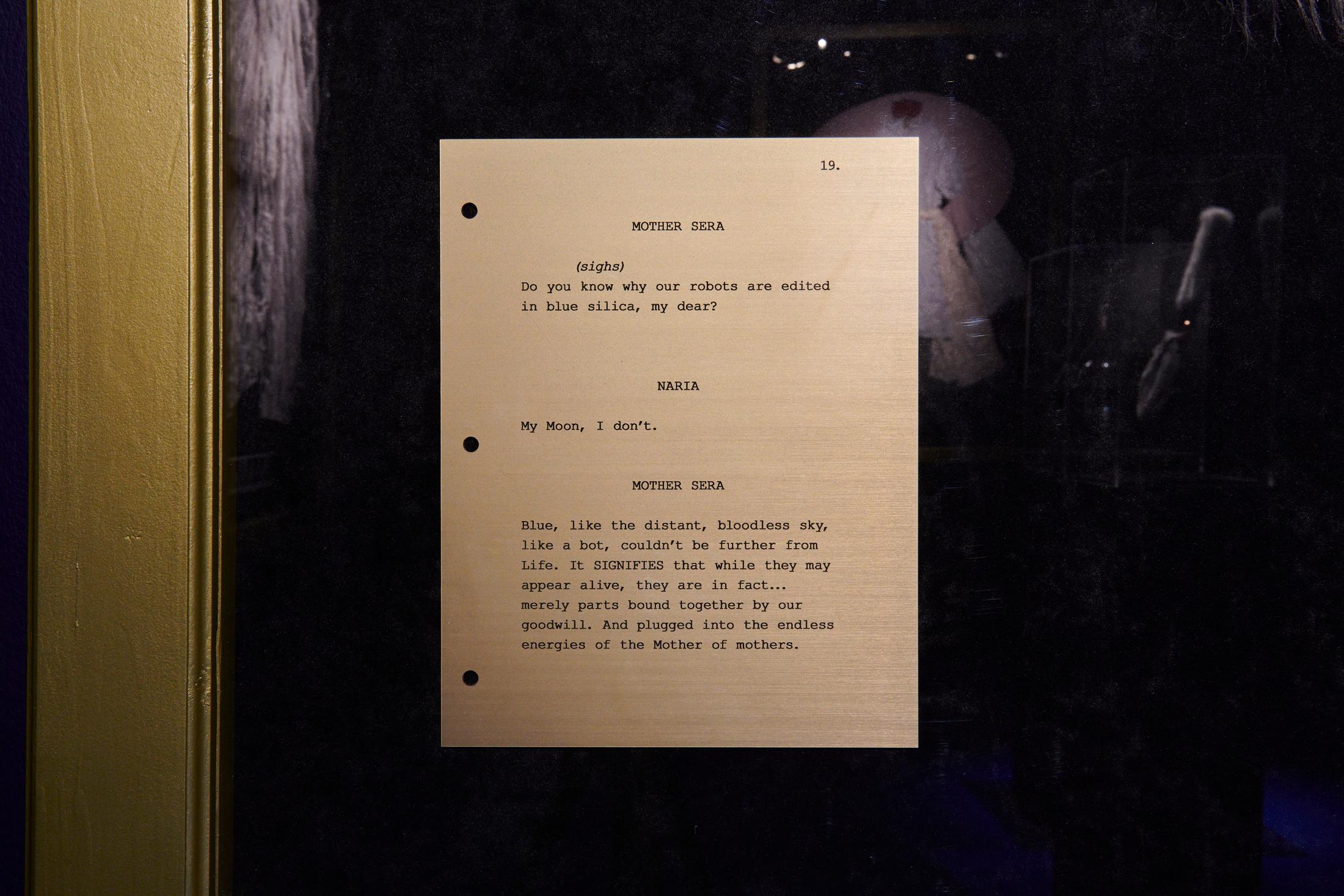 Exhibition View Giulia Essyad Solo Show «A Selene Blues; view on Giulia Essyad, Ser costume created by Loren Kagny for Ser Serpas, 2020, (detail)» at Fri Art, Fribourg, 2020 / Photo: Guillaume Python / Courtesy: the artist and Fri Art Kunsthalle