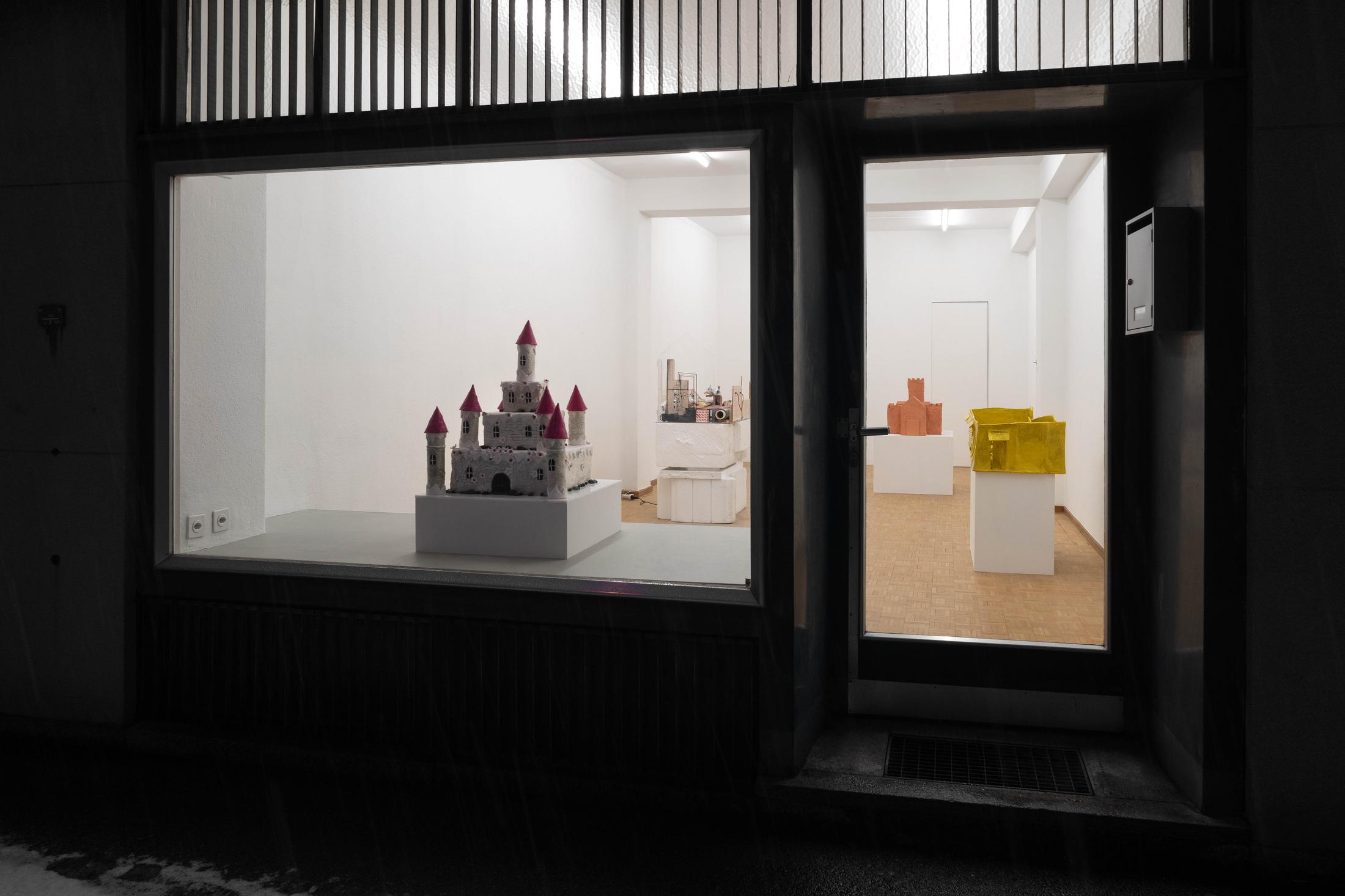 Exhibition View Group Show «Grand Miniature» at Sentiment, Zurich, 2020 / Courtesy: the artist and Sentiment