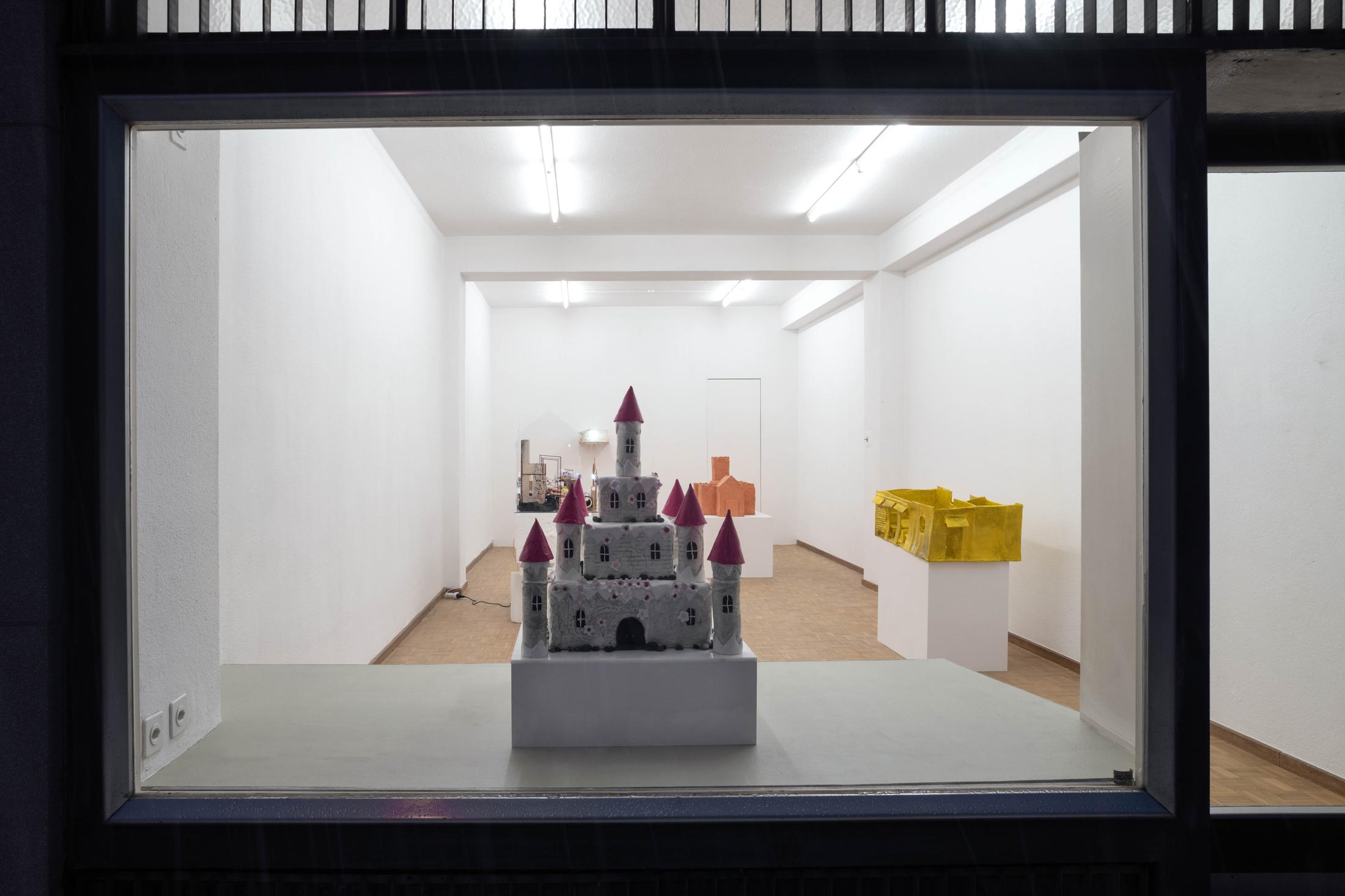 Exhibition View Group Show «Grand Miniature» at Sentiment, Zurich, 2020 / Courtesy: the artist and Sentiment
