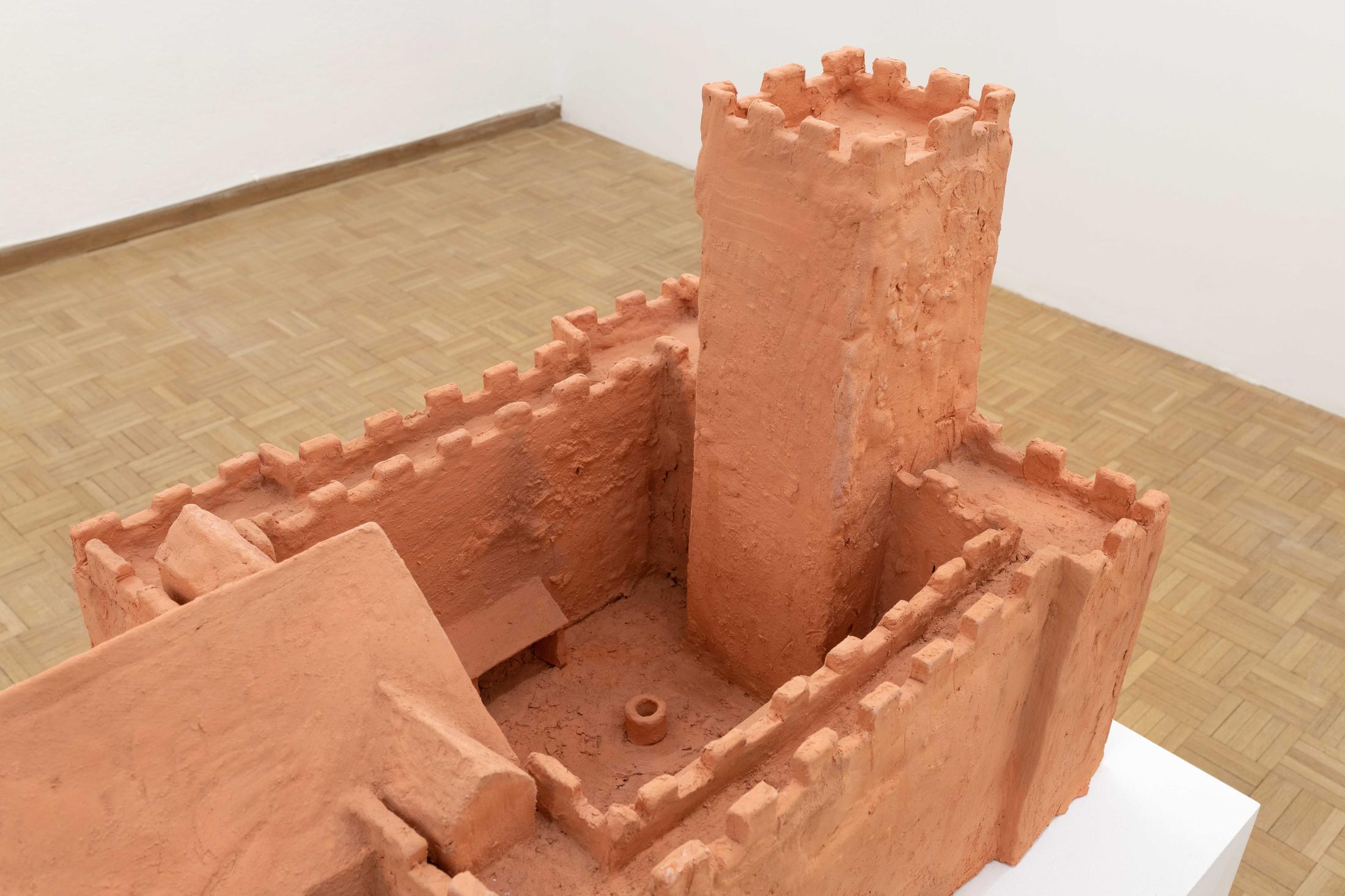 Exhibition View Group Show «Grand Miniature; view on Peter Wächtler, Untitled, 2017, Terracota, 88 x 55 x 60 cm, Collection of Jurg Haller» at Sentiment, Zurich, 2020 / Courtesy: the artist and Sentiment