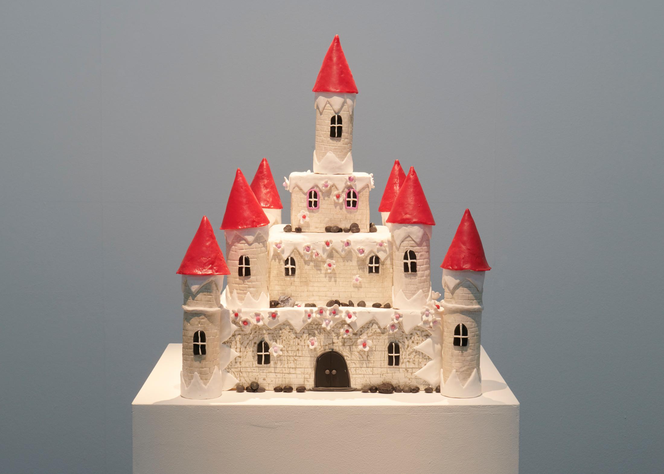 Exhibition View Groupshow «A House is not a Home; view on Gina Fischli, Capitol House, 2019» at Fri Art, Fribourg, 2019 / Courtesy: the artists and Fri Art