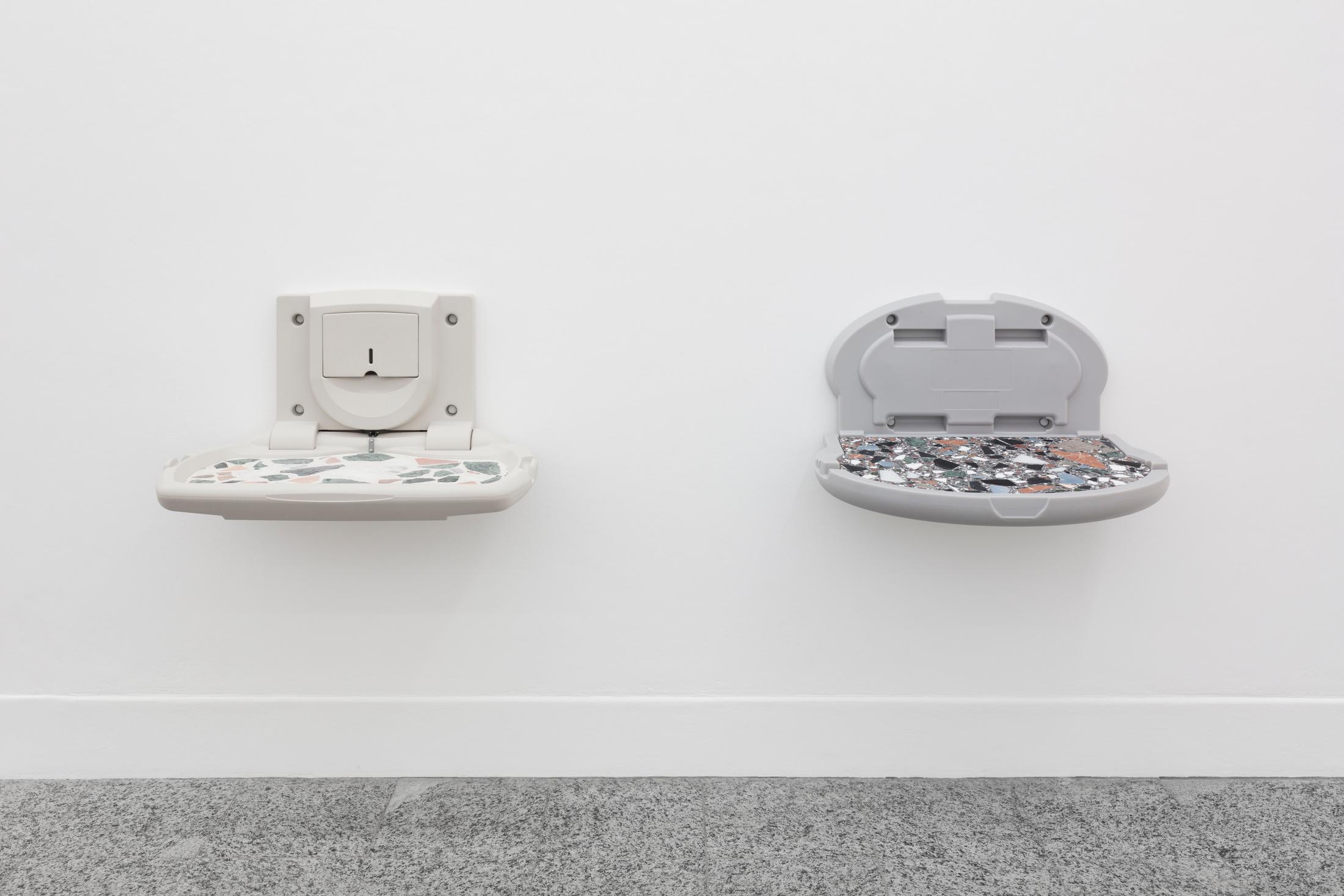 Installation View Nicole Wermers at Kunsthalle Bern, 2018 / Photo: Gunnar Meier