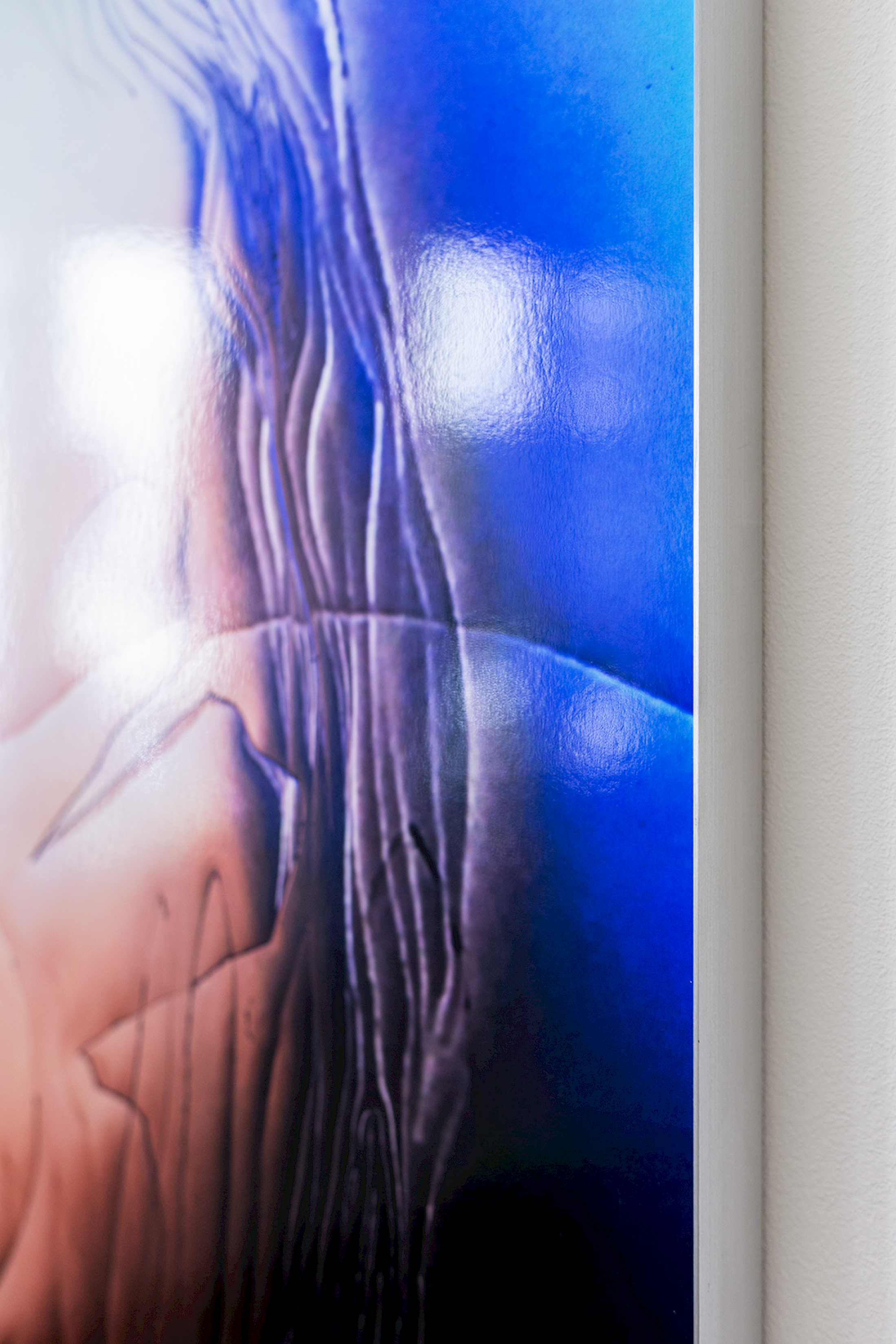 Installation View Groupshow «Double Take / view on Manon Wertenbroek, Portrait right, wet hair, 2018 – detail» at Last Tango Zurich, 2018 / Photography: Kilian Bannwart / Courtesy: the artists and Last Tango