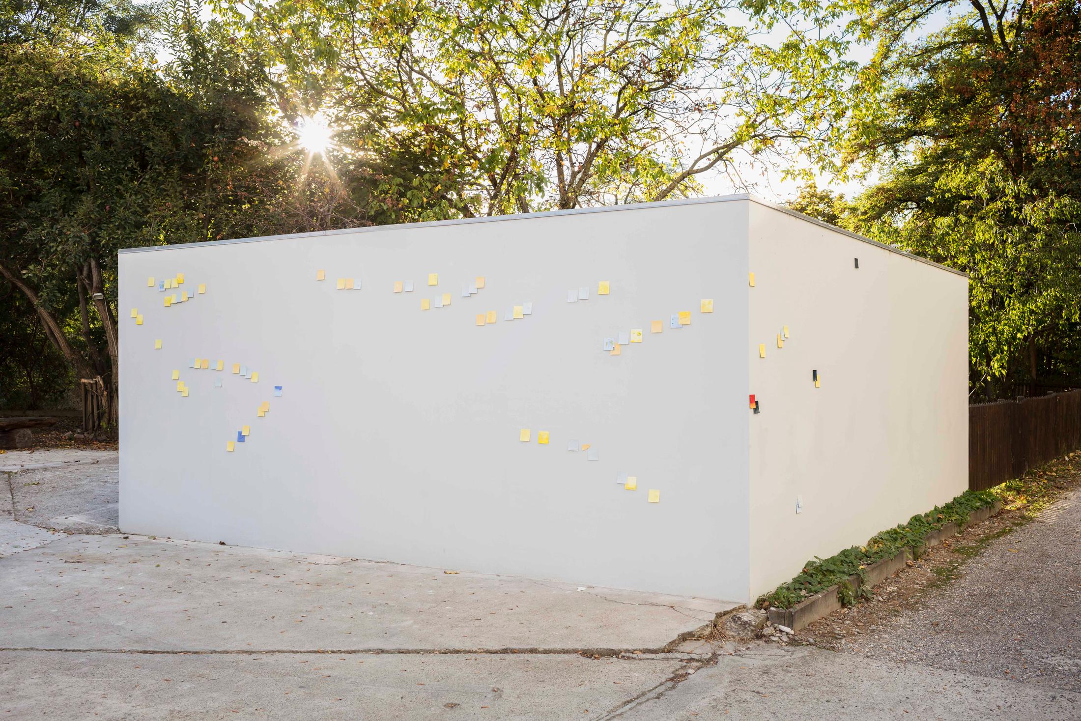 Exhibition View Groupshow «Hunter Of Worlds / view on Niels Trannois, La Mue (Singe est nu) (2017-18)» at SALTS, Birsfelden / Photo: Gunnar Meier / Courtesy: the artist and SALTS