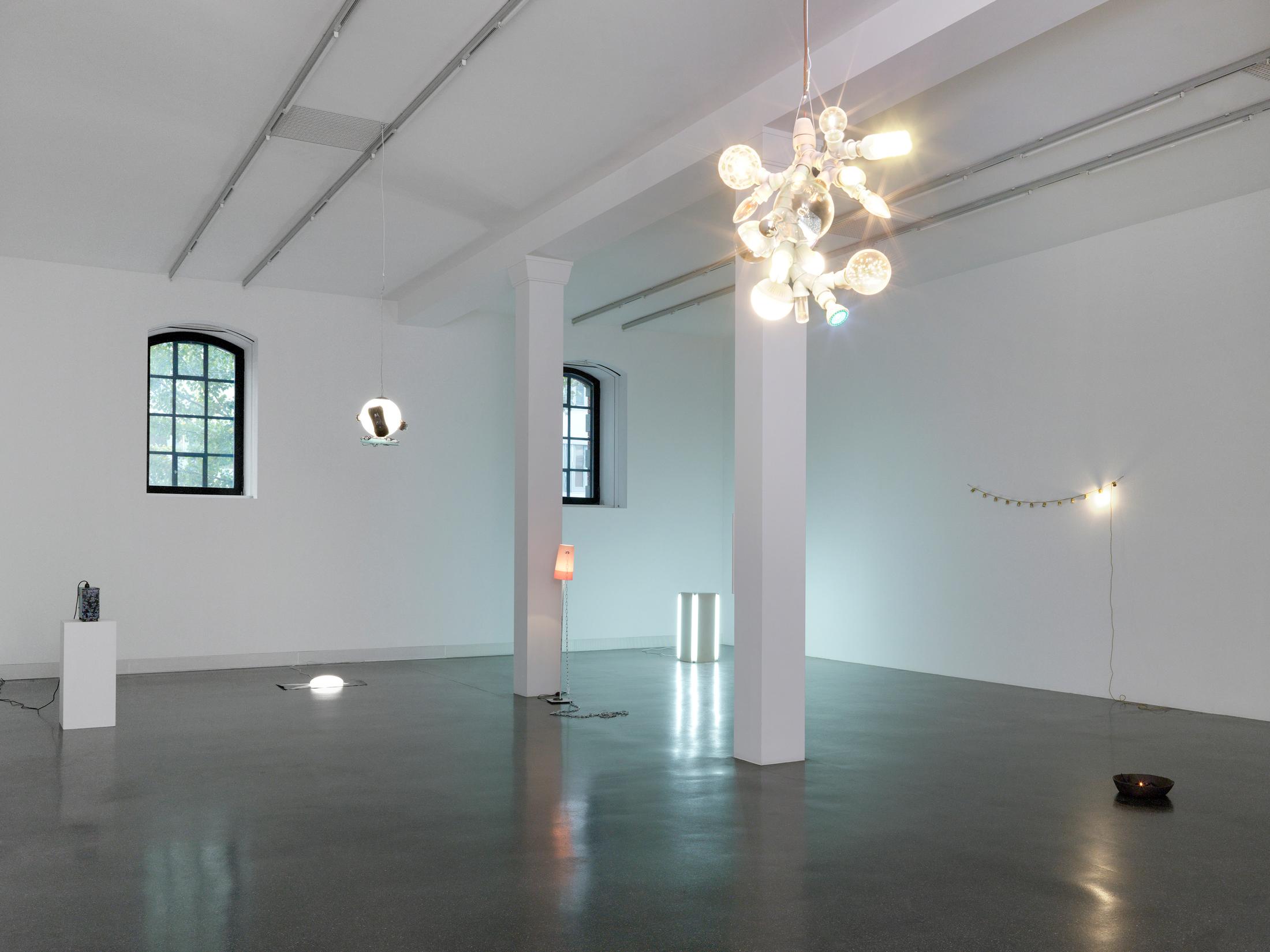 Exhibition View Groupshow «Lampen» at Galerie Francesca Pia, Zurich, 2018 / Photo: Annik Wetter / Courtesy: the artists and Galerie Francesca Pia