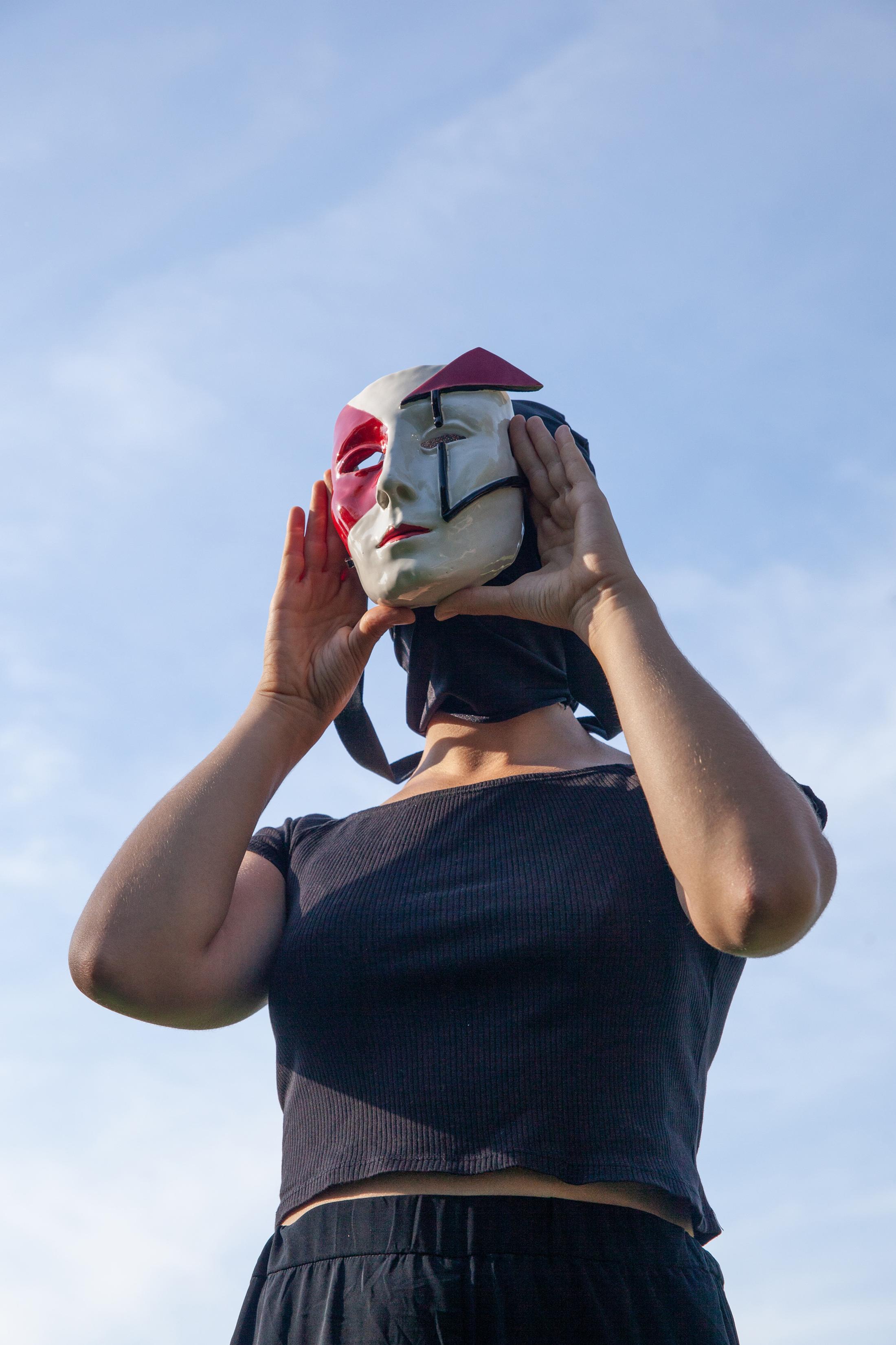 Exhibition View Groupshow «Modern Nature – an hommage to Derek Jarman; view on Julie Monot, Invoke to Evoke (2019)» at La Becque, La Tour-de-Peilz, 2019 / Photo: © Diana Martin / Courtesy: the artist and La Becque