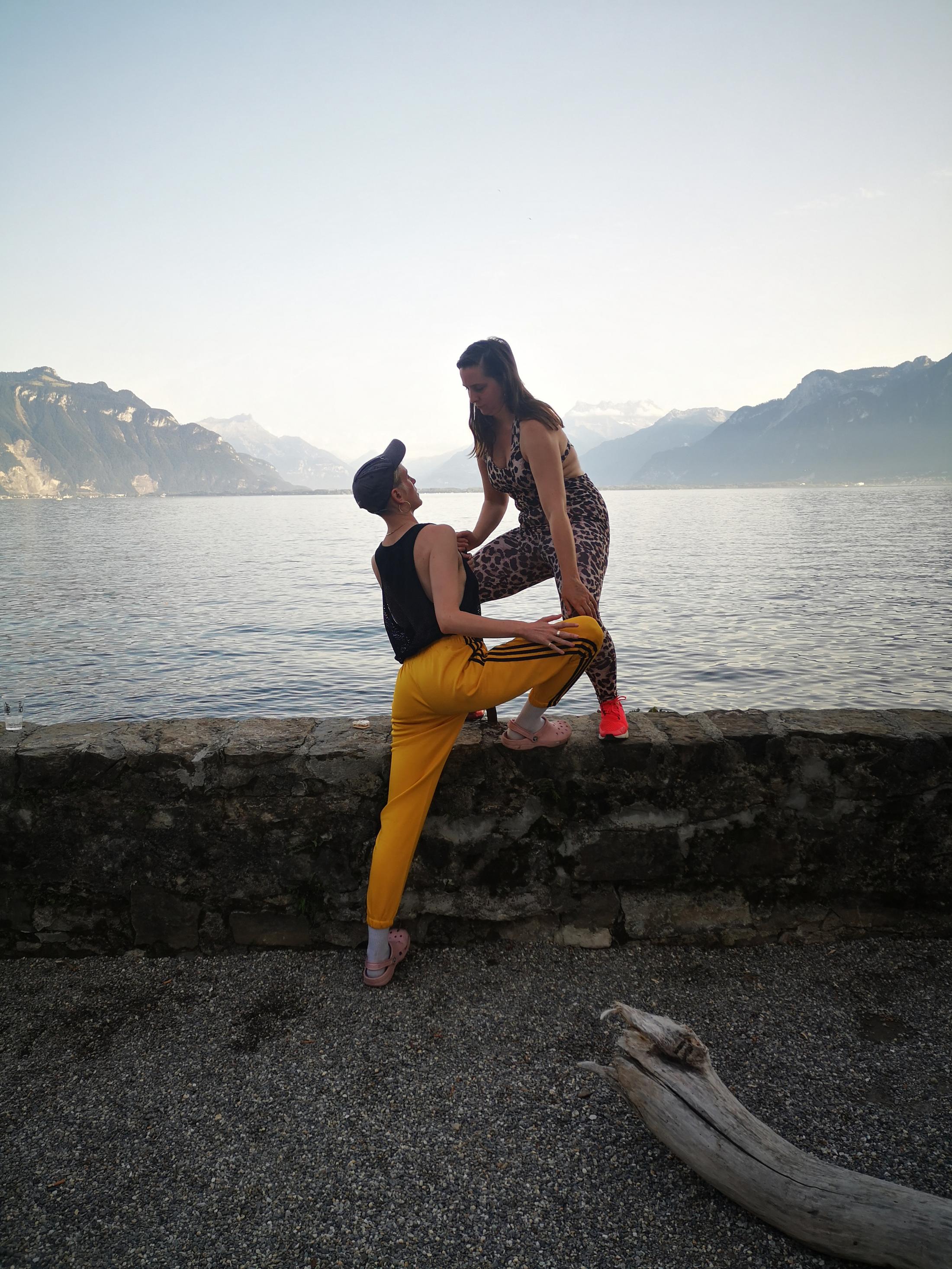 Exhibition View Groupshow «Modern Nature – an hommage to Derek Jarman; view on Florence Peake and Eve Stainton, Garden Holes & Symbiotic Propositions (2019)» at La Becque, La Tour-de-Peilz, 2019 / Photo: © Elise Lammer / Courtesy: the artist and La Becque