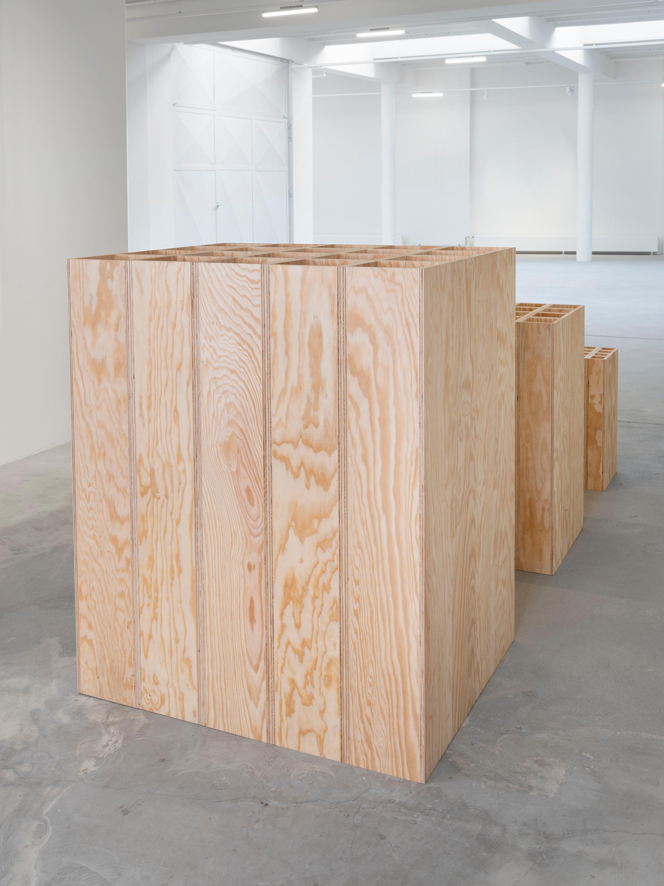 Exhibition View Groupshow «Swiss Made; view on Fabrice Gigi, Les Euxidies - Version I, II, III, 2019» at Ribordy Thetaz, Geneva, 2019 / Photo: © Julien Gremaud
