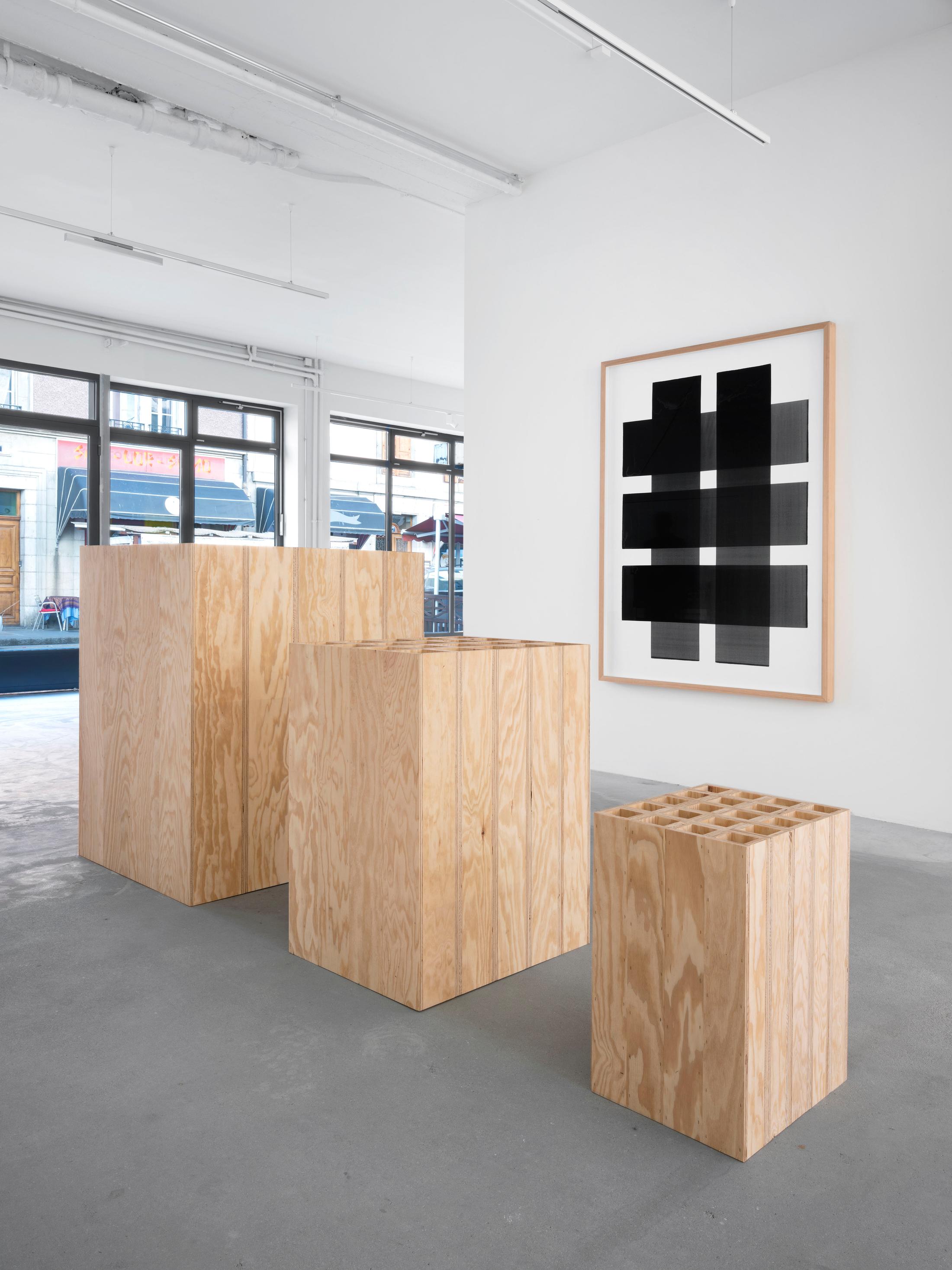Exhibition View Groupshow «Swiss Made; view on Fabrice Gigi, Les Euxidies - Version I, II, III, 2019 and Untitled, 2018» at Ribordy Thetaz, Geneva, 2019 / Photo: © Julien Gremaud
