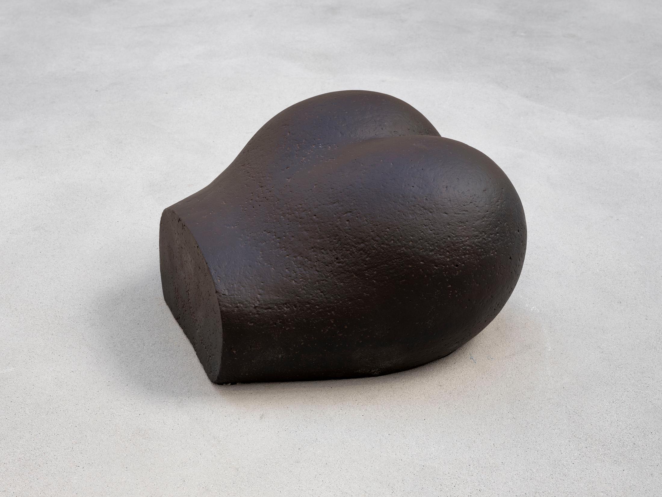 Exhibition View Groupshow «Swiss Made; view on Yarisal & Kublitz, Booty, 2016» at Ribordy Thetaz, Geneva, 2019 / Photo: © Julien Gremaud