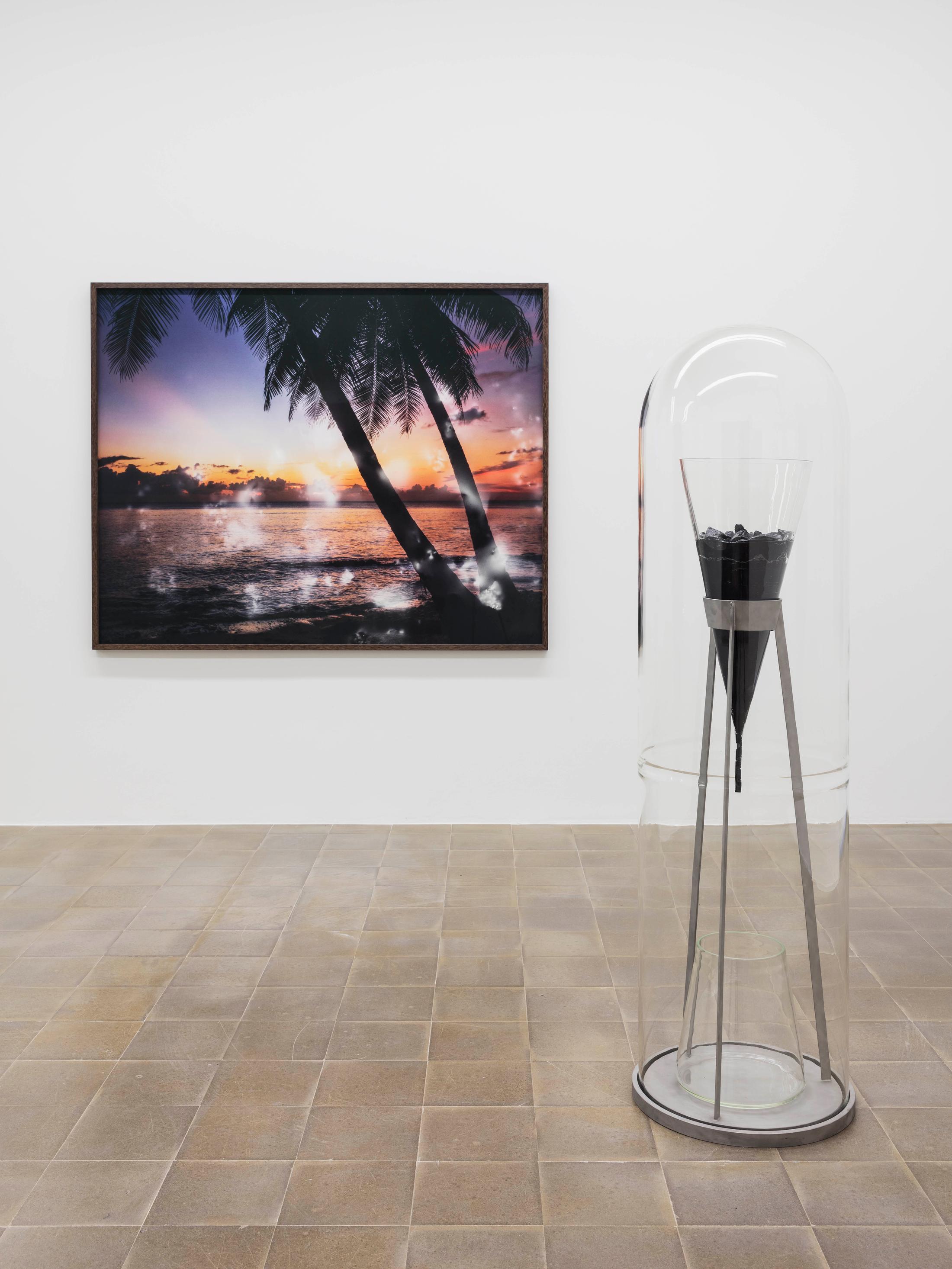 Exhibition View Groupshow «Zeitspuren – The Power of Now with Julian Charrière» at PASQUART, Biel/Bienne, 2018 / Photo: Gunnar Meier / Courtesy: the artist, Günther Vogt and Galerie Tschudi, Zuoz