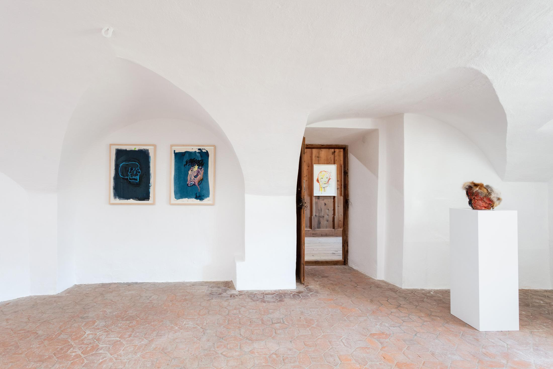 Exhibition View Guillaume Bruère Soloshow «What Trembles and Almost Dances» at Fundaziun Not Vital, Tarasp Castle, Scuol, 2020 / Photo: Eric Gregory Powell / Courtesy: the artist and Fundaziun Not Vital