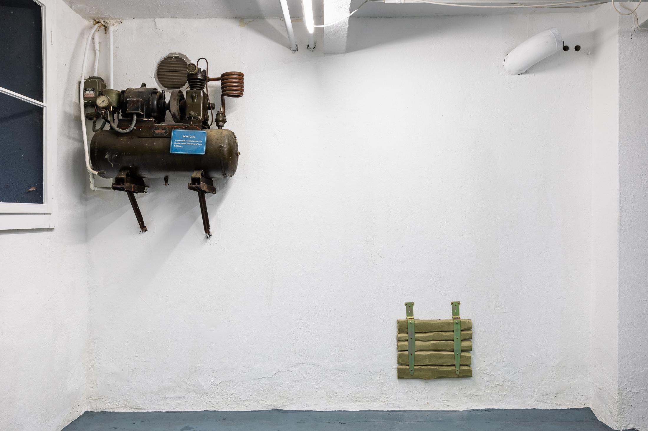 Exhibition View Groupshow «Heavy Satin; view on Roman Gysin, Flap, 2018» at Last Tango, Zurich, 2020 / Photo:  Kilian Bannwart / Courtesy: the artists and Last Tango