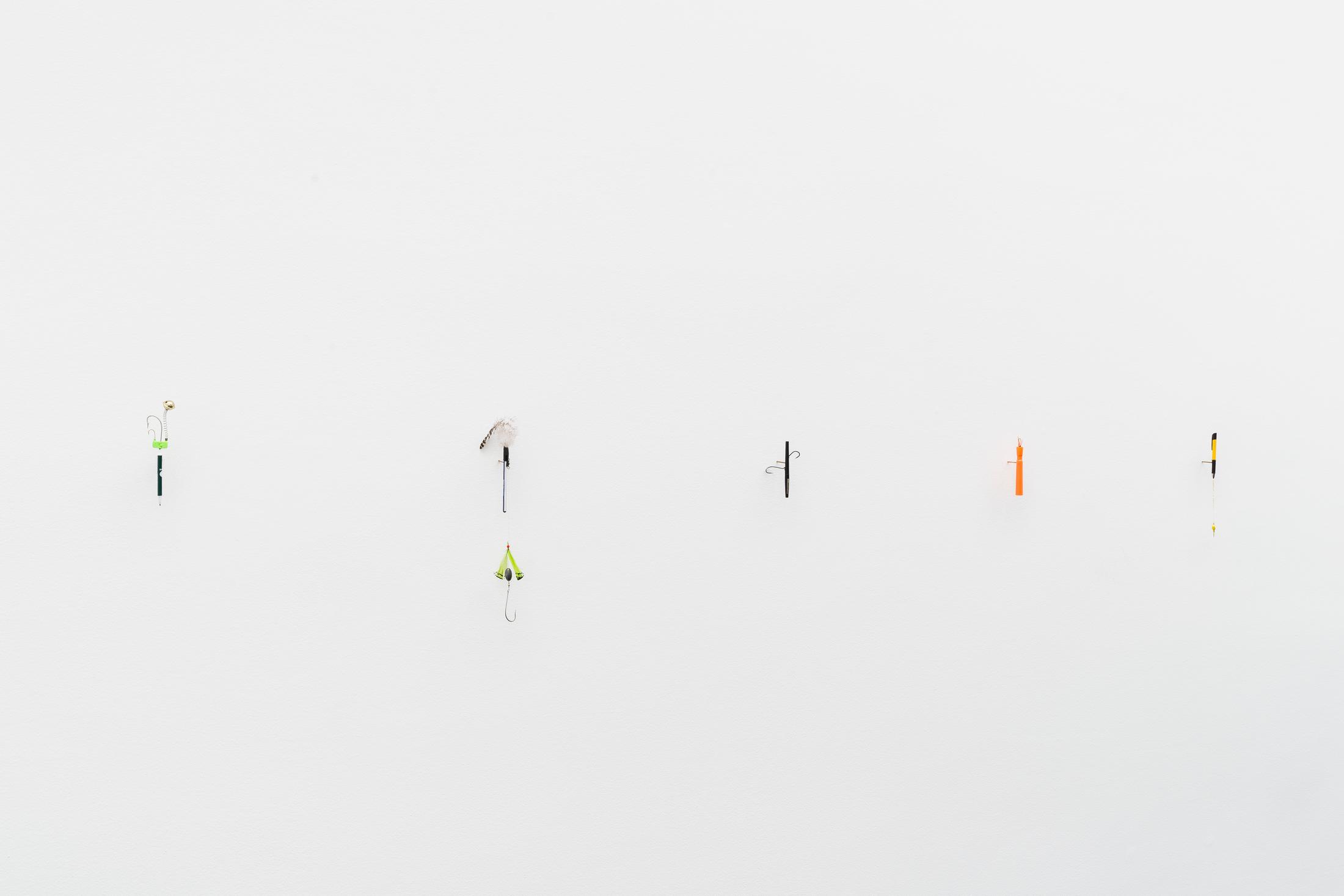 Exhibition View Groupshow «HOOKS & CLAWS» at Galerie Gregor Staiger, Zurich, 2020 / Photo: © Galerie Gregor Staiger / Courtesy: the artists and Galerie Gregor Staiger