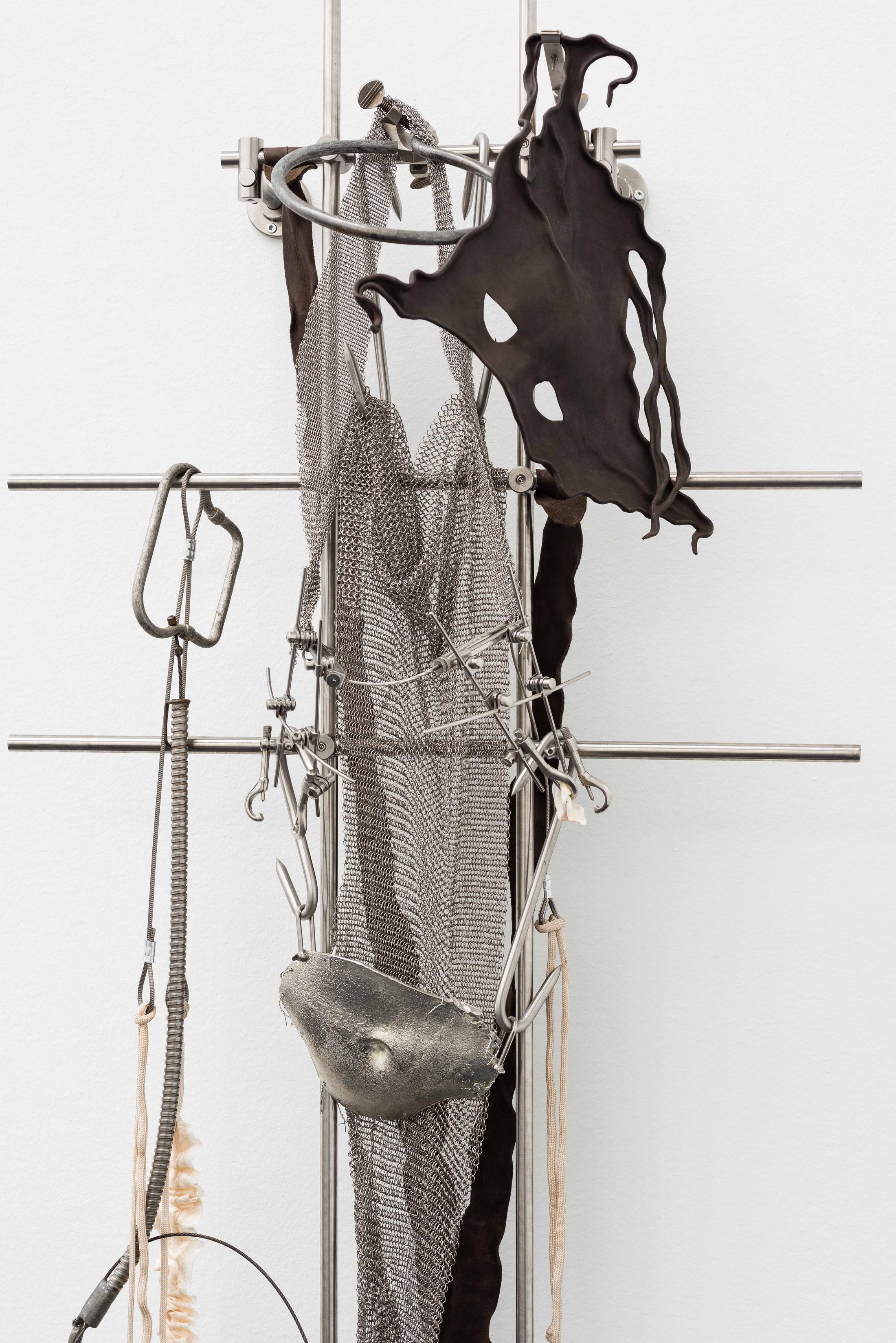 Exhibition View Groupshow «HOOKS & CLAWS; view on Elaine Cameron-Weir, zone in which the shell material was essentially solid and an axial zone in which cup-shaped cavities remain in the camerae; with growth, the axial zone widens adorally at the expense of the peripheral zone, 2019 (detail)» at Galerie Gregor Staiger, Zurich, 2020 / Photo: © Galerie Gregor Staiger / Courtesy: the artist & Hannah Hoffman, Los Angeles