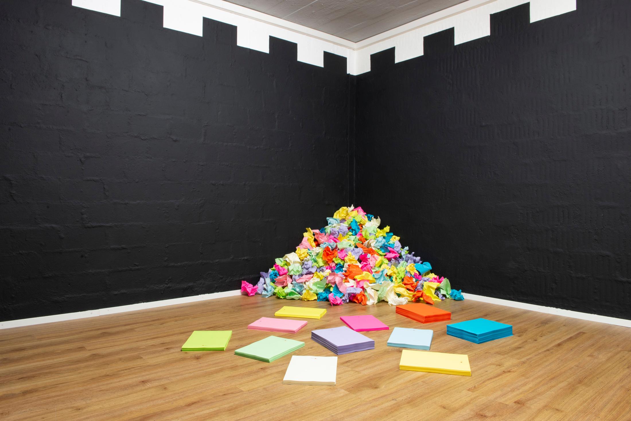 Exhibition View Groupshow «i hate you; view on Swetlana Heger, The Unbroken Circle, 2020, Copy paper, Dimensions variable» at Plymouth Rock, Zurich, 2020 / Courtesy: the artist and Plymouth Rock