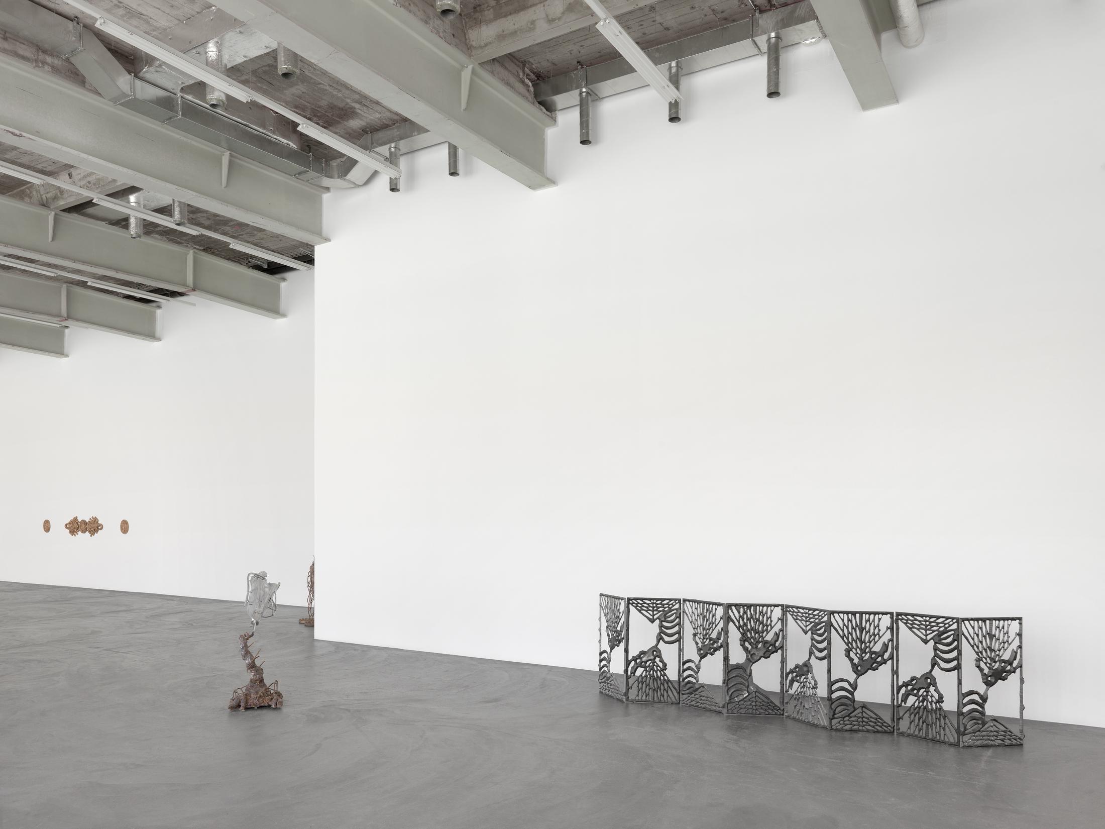 Exhibition View Ida Ekblad Soloshow «FRA ÅRE TIL OVN» at Kunsthalle Zürich,  Zurich, 2019 / © Photo: Annik Wetter / Courtesy: the artist and Kunsthalle Zürich