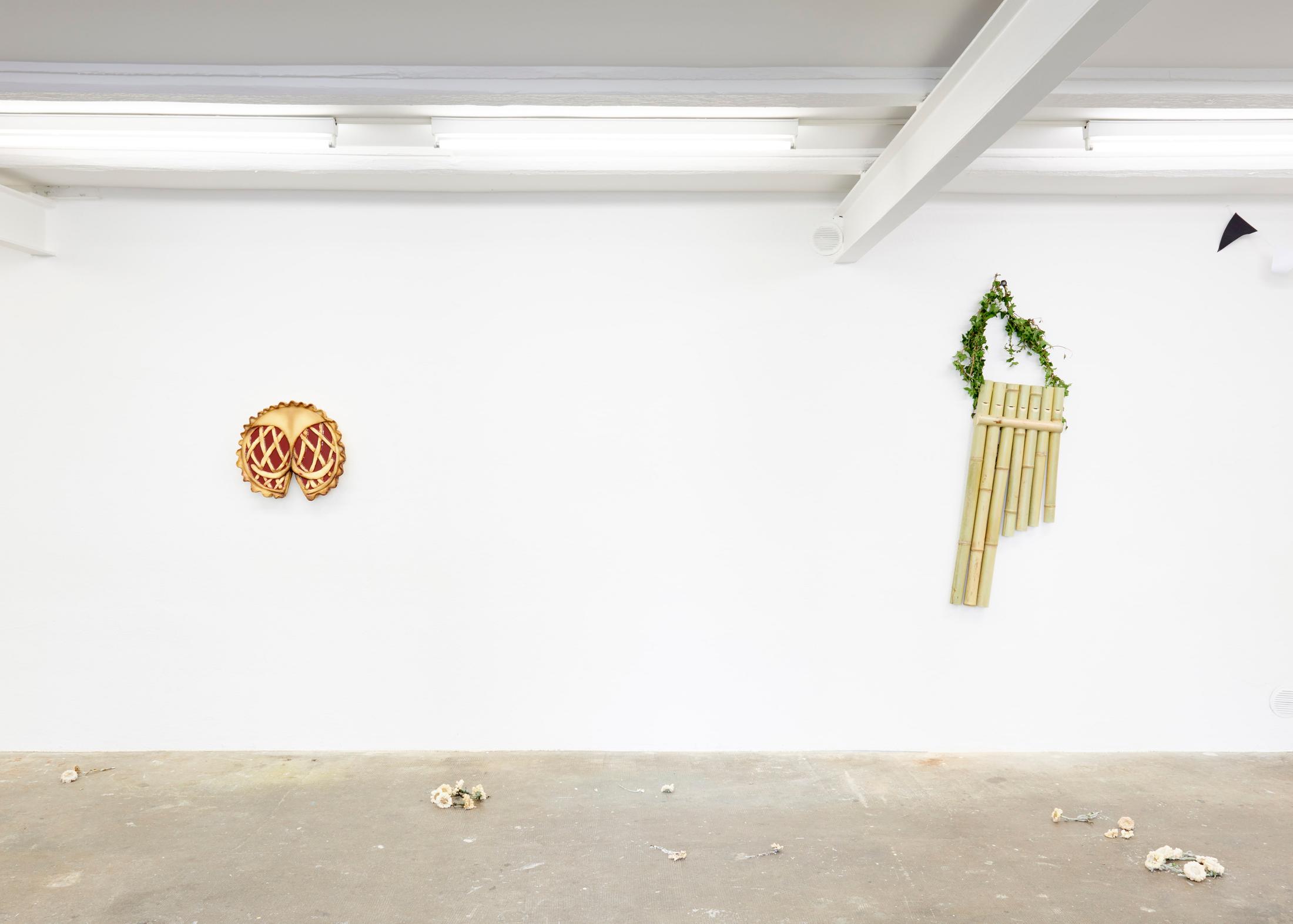 Exhibition View Duo Exhibition «Sunday Was Already Today; view on Ilaria Vinci» at WallStreet, Fribourg, 2020 / Photo: Guillaume Python / Courtesy: the artist and WallStreet