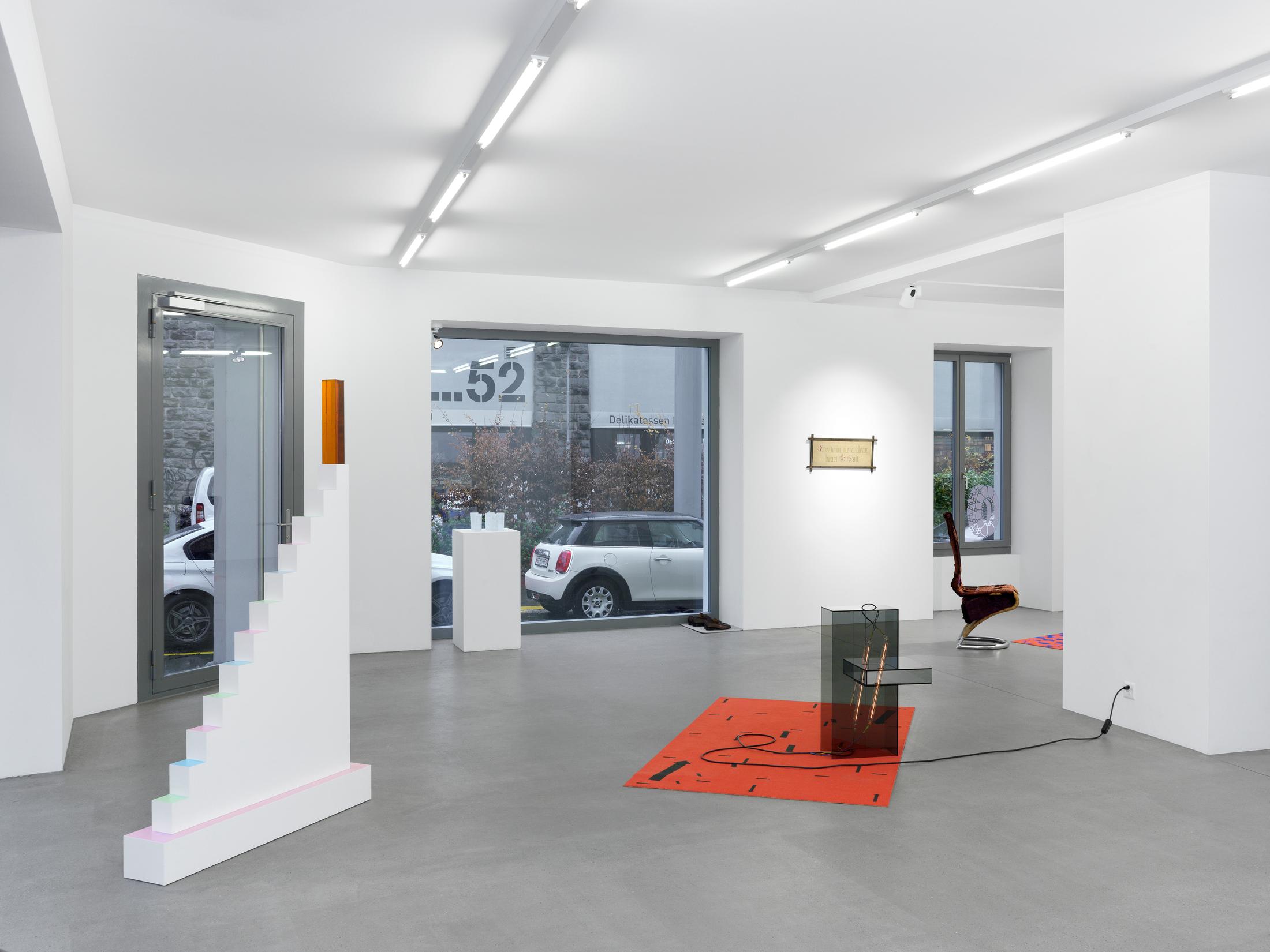 Installtion View "INTERIORS" / © 2017, Galerie Maria Bernheim / Courtesy: the artists