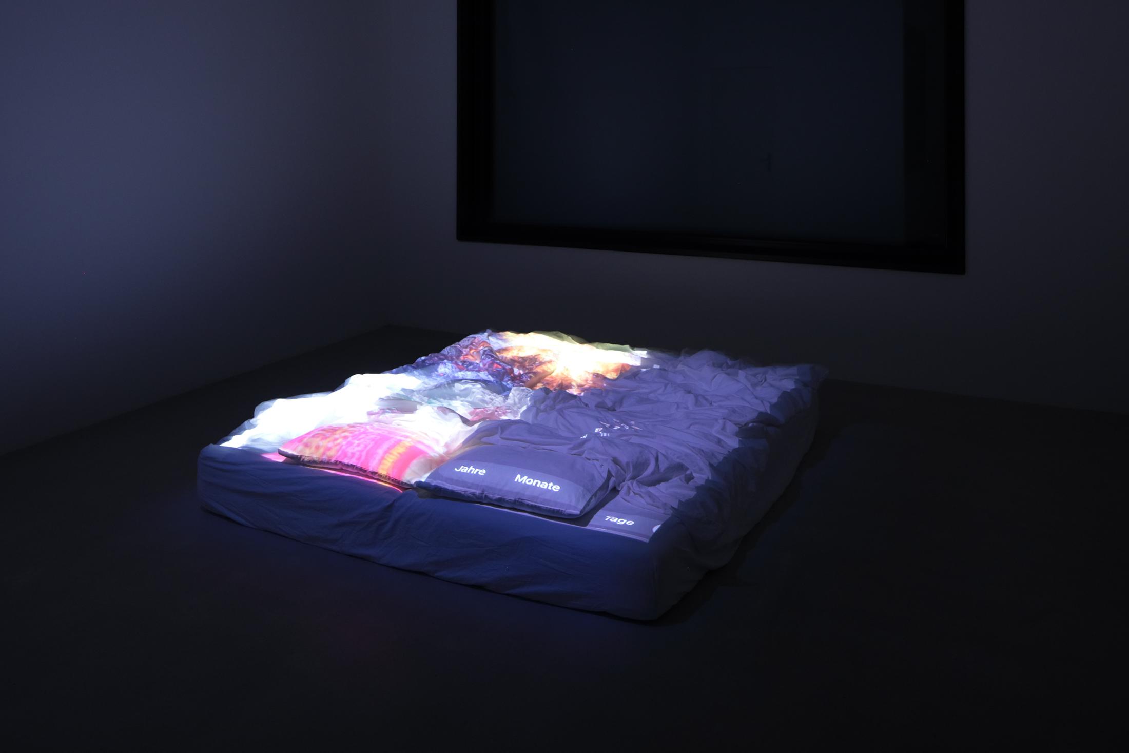 Exhibition View Isabella Fürnkäs Solo Show «Siamese Dreams; view on Isabella Fürnkäs, Siamese Dreams, 2021, video installation» at Windhager von Kaenel, Zurich, 2021 / Photo: WvK / Courtesy: the artist and Windhager von Kaenel