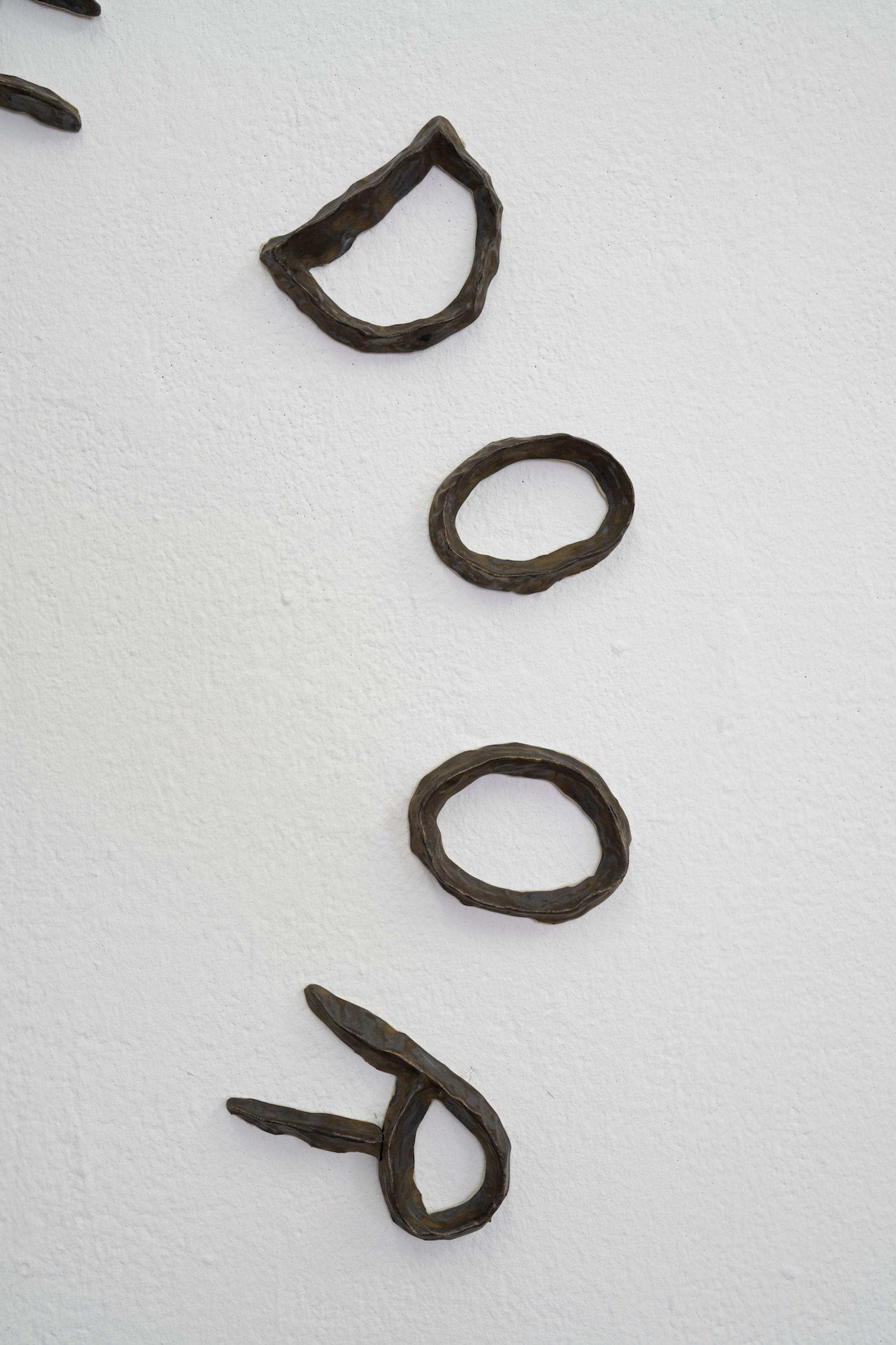 Exhibition View Group Show «Issue de secours; view on Maya Hottarek, What Flies Out Of The Window Comes Back In The Door, 2016, Ceramics, Enamel» at Binz39, Zürich, 2021 / Photo: Claude Barrault / Courtesy: the artists and Binz39