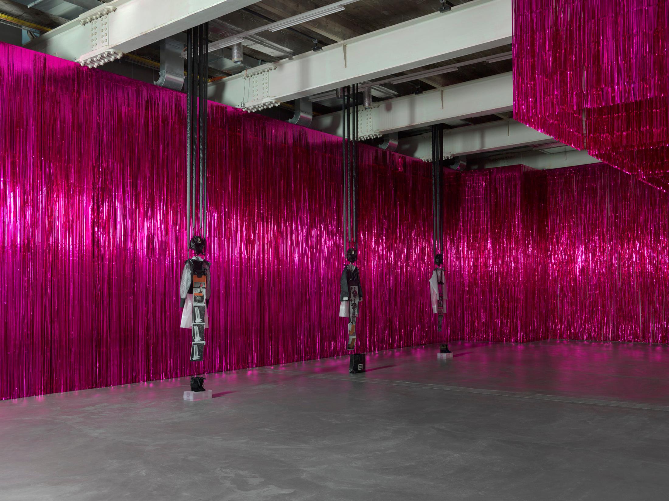 Exhibition View Jacqueline Fraser Solo Show «The Making of Maria by Callas» at Kunsthalle Zürich, Zurich, 2020 / Photo: Annik Wetter / Courtesy: the artist and Kunsthalle Zürich