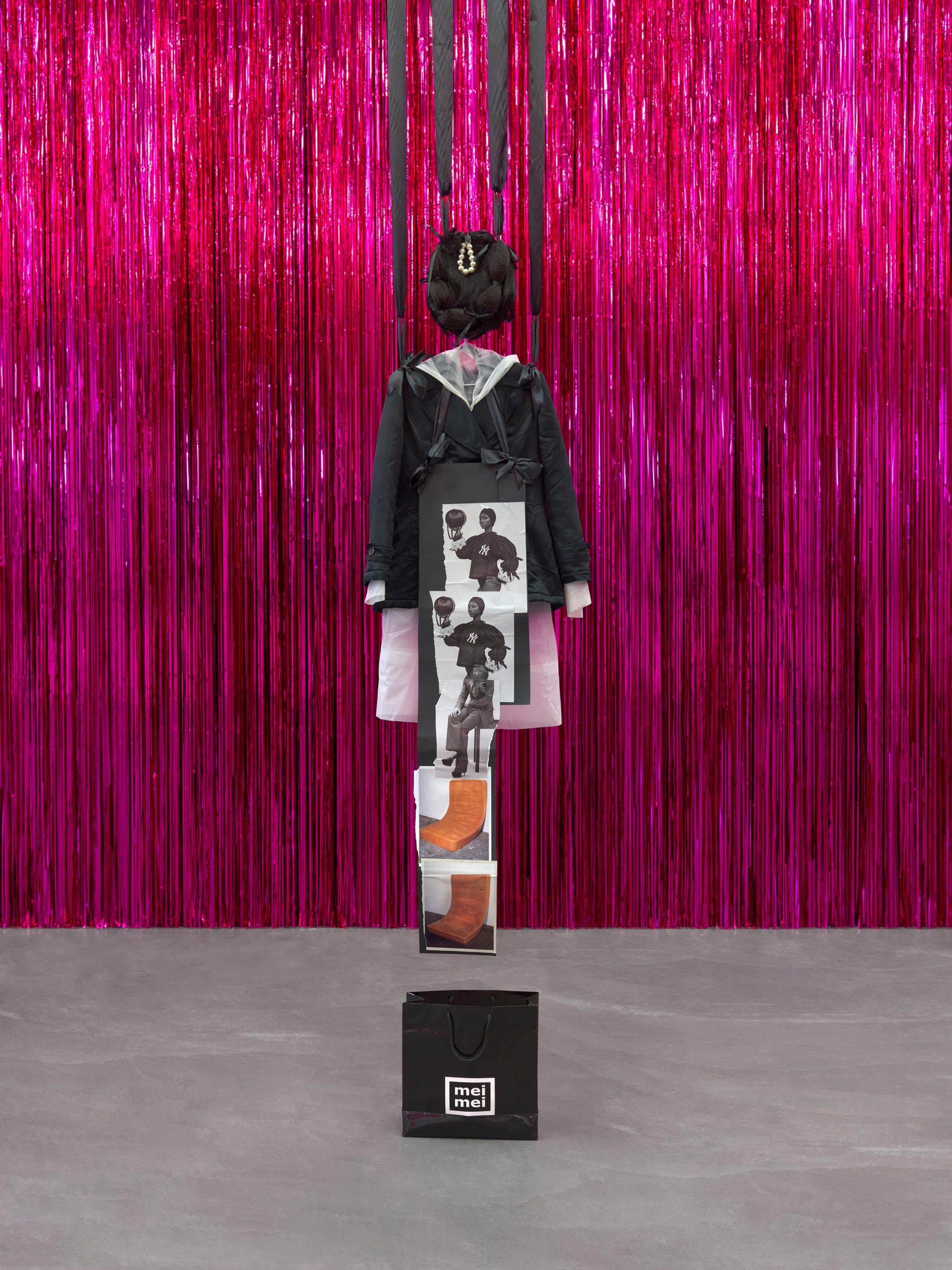 Exhibition View Jacqueline Fraser Solo Show «The Making of Maria by Callas» at Kunsthalle Zürich, Zurich, 2020 / Photo: Annik Wetter / Courtesy: the artist and Kunsthalle Zürich