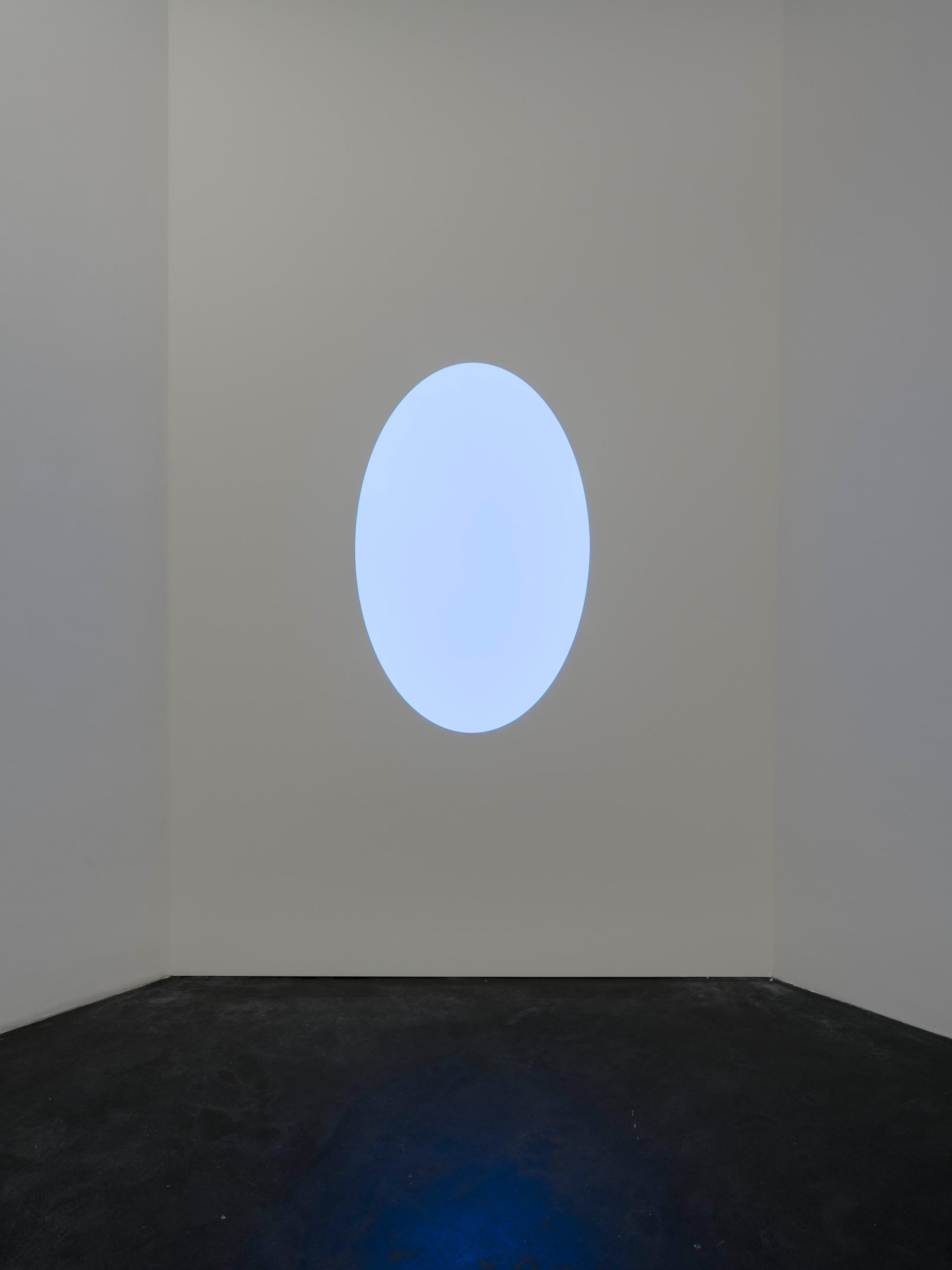Installation View James Turrell "The Elliptical Glass" at Häusler Contemporary Zürich / Photo: Florian Holzherr / Courtesy: The artist and Häusler Contemporary München | Zürich