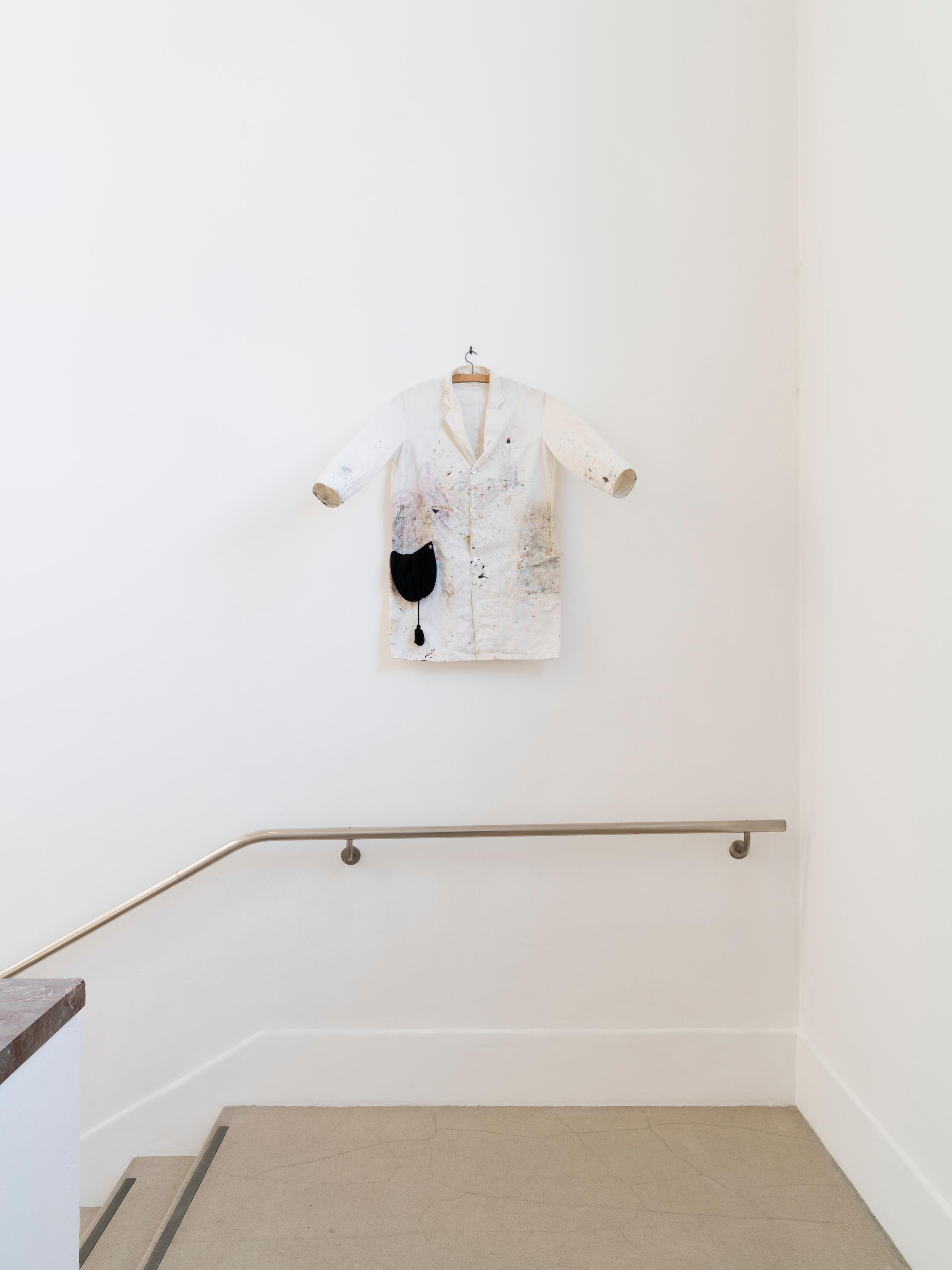 Exhibition View Jean-Frédéric Schnyder Solo Show «View on Jean-Frédéric Schnyder, Stilleben, Unvollendet, 1982–» at Kunsthalle Bern, Berne, 2022 / Photo: Gunnar Meier / Courtesy: the artist and Privatbesitz