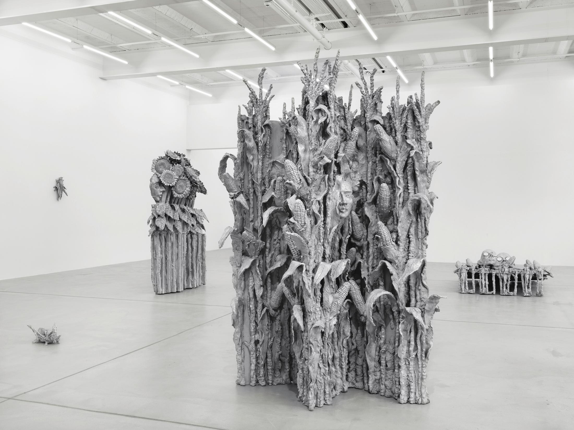 Exhibition View Jean-Marie Appriou «November» at Galerie Eva Presenhuber, Zurich, 2018 / Photo: Stefan Altenburger / © Jean-Marie Appriou / Courtesy the artist and Galerie Eva Presenhuber, Zurich / New York