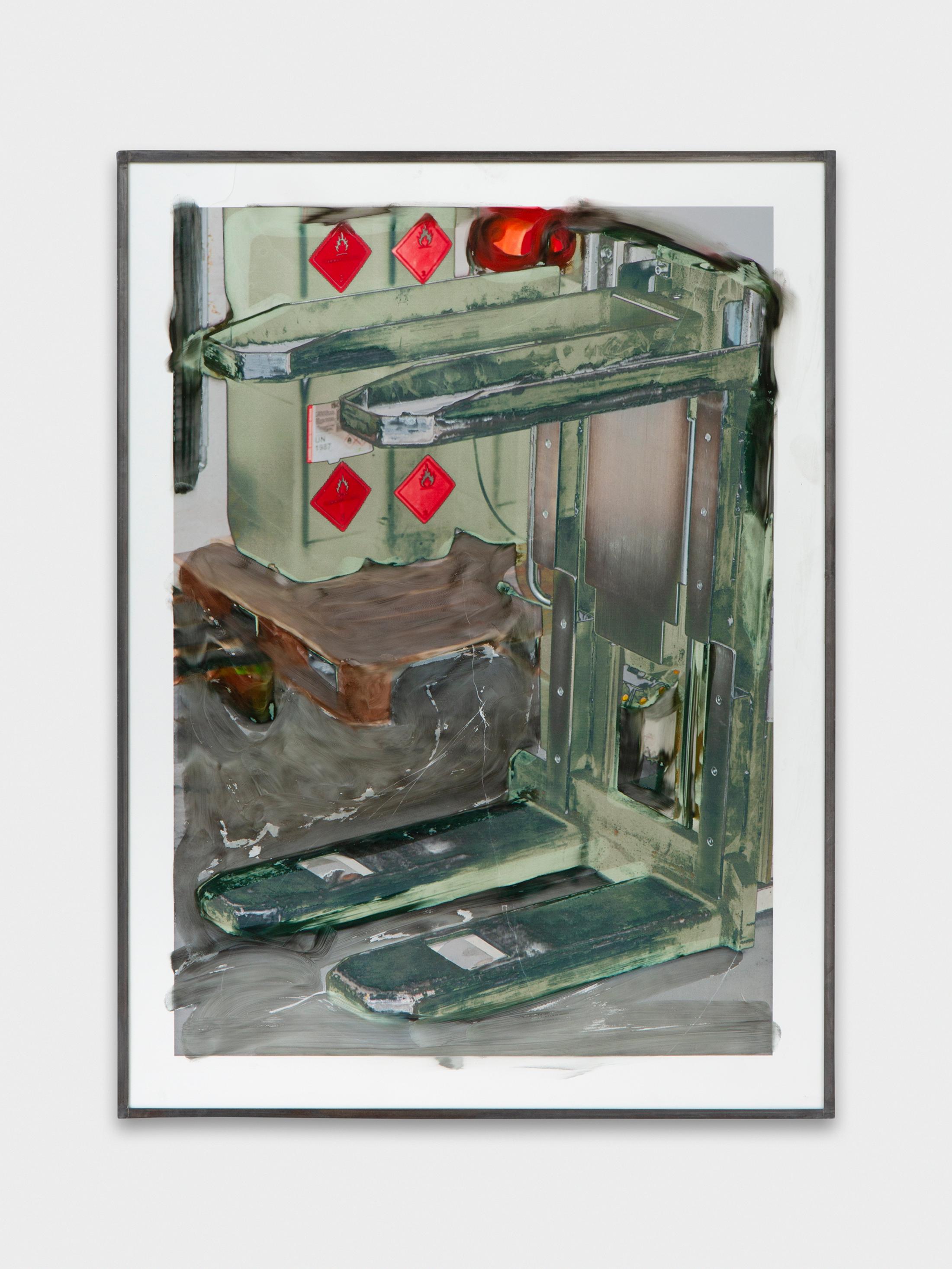 Exhibition View Jean-Vincent Simonet Solo Show «Heirloom; view on Jean-Vincent Simonet, Untitled (heirloom), 2022» at Sentiment, Zurich 2022 / Photo: Philipp Rupp and Julien Gremaud / Courtesy: the artist and Sentiment