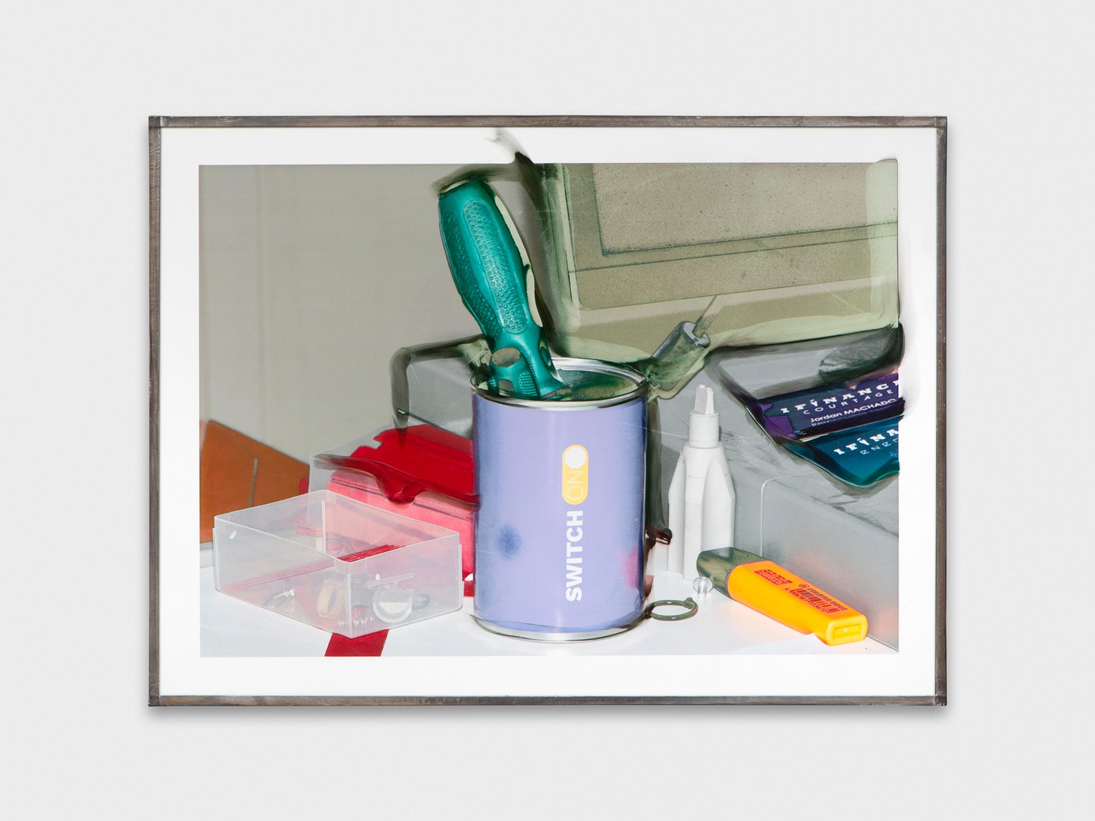 Exhibition View Jean-Vincent Simonet Solo Show «Heirloom; view on Jean-Vincent Simonet, Switch (heirloom), 2022» at Sentiment, Zurich 2022 / Photo: Philipp Rupp and Julien Gremaud / Courtesy: the artist and Sentiment