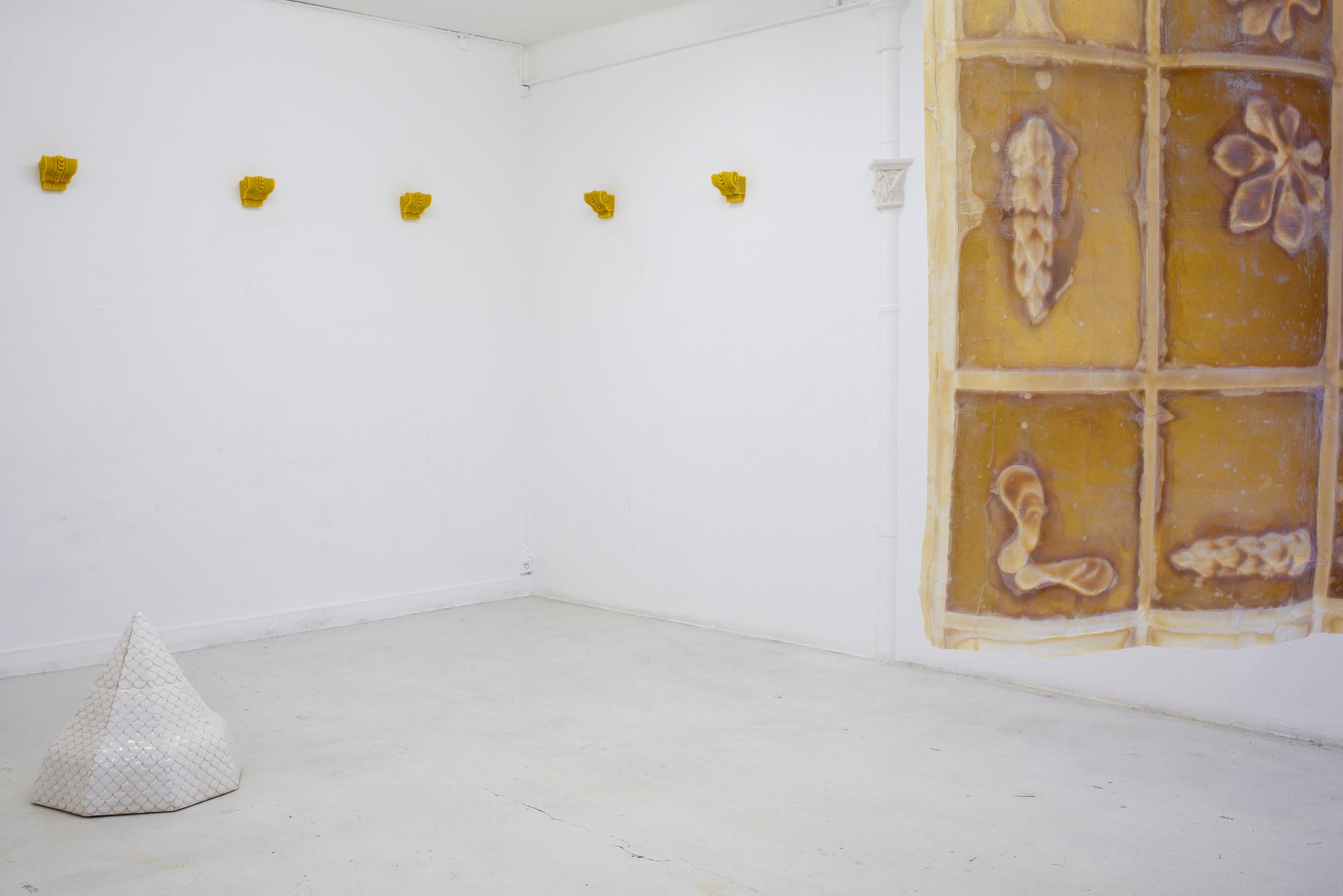 Exhibition View Jeanne Tara Solo Show «L'utile et l'agréable» at andata.ritorno, Geneva, 2023 / Photo: Carla da Silva / Courtesy: the artist and andata.ritorno