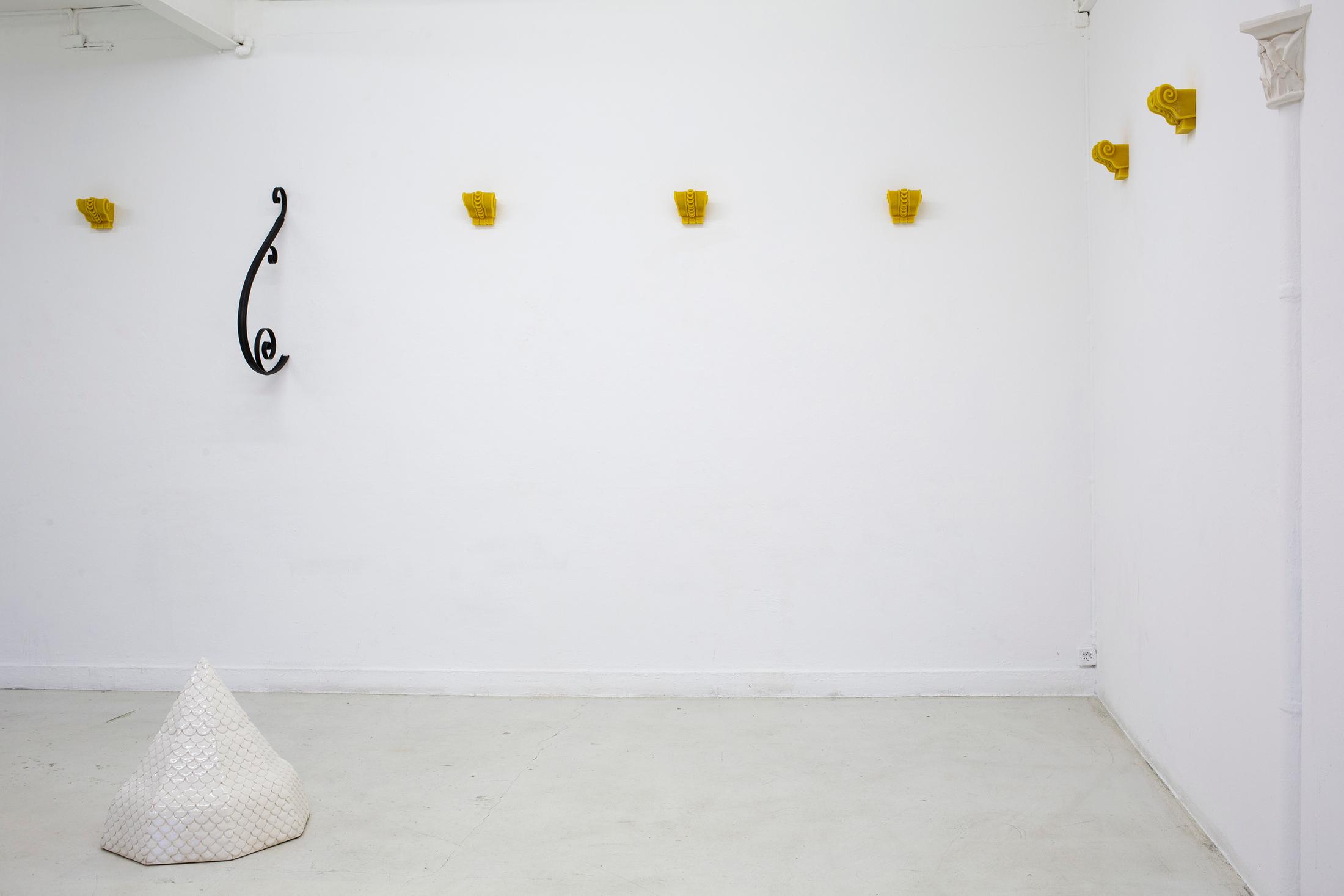 Exhibition View Jeanne Tara Solo Show «L'utile et l'agréable» at andata.ritorno, Geneva, 2023 / Photo: Carla da Silva / Courtesy: the artist and andata.ritorno