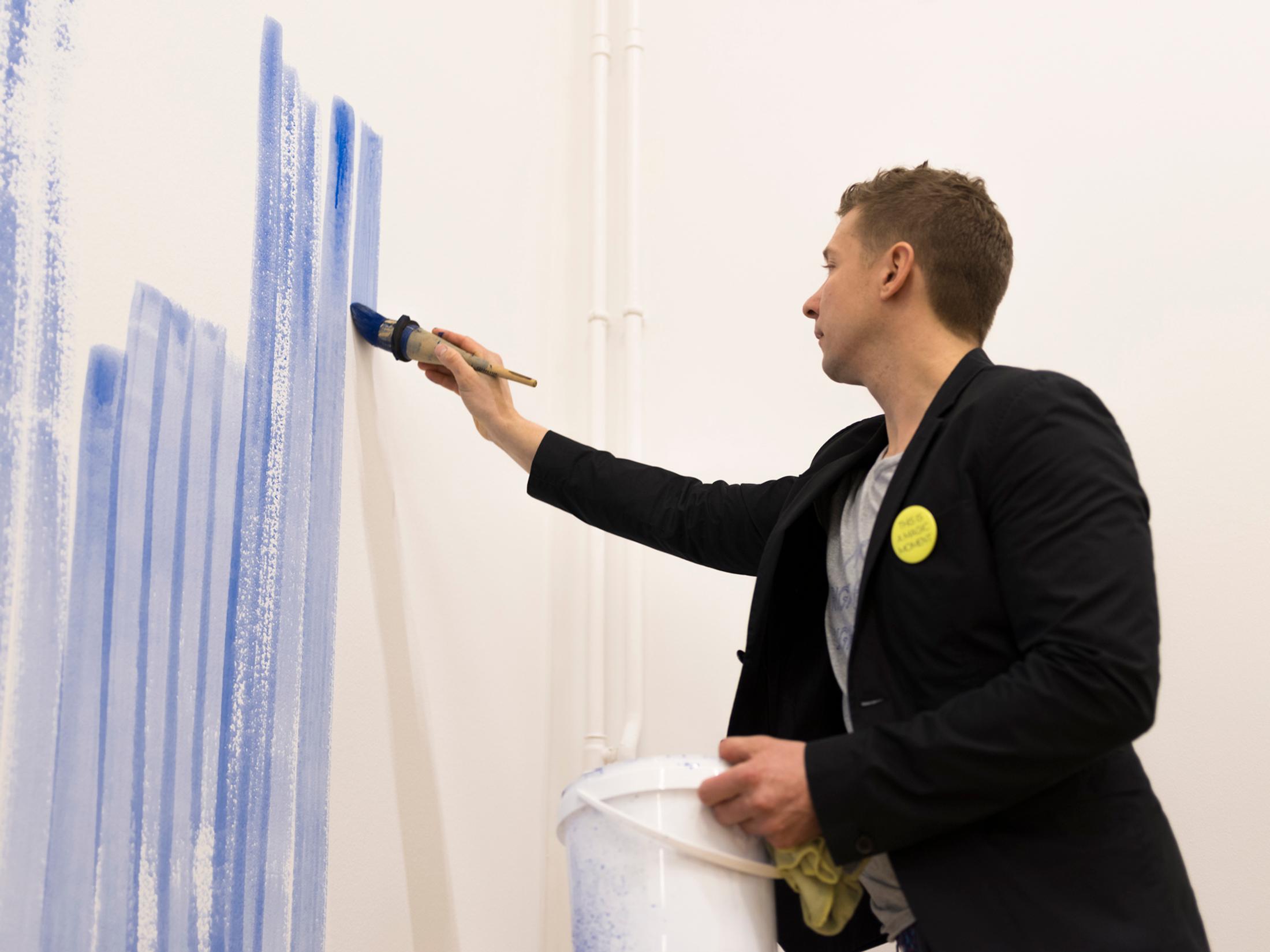 Exhibition view Jeppe Hein "Inhale, Hold, Exhale" at Kunstmuseum Thun, 2018 / Photo: Ian G. C. White / Courtesy: the artist