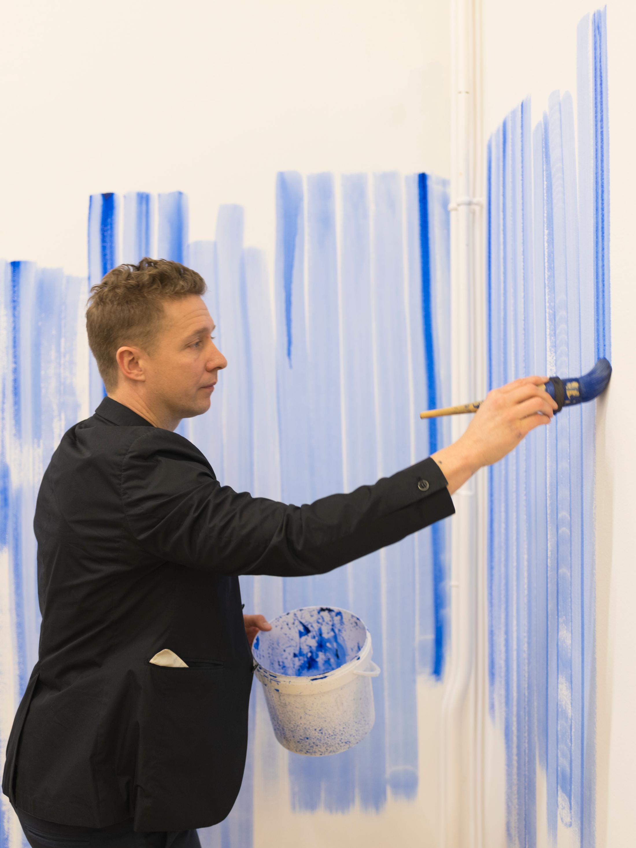 Exhibition view Jeppe Hein "Inhale, Hold, Exhale" at Kunstmuseum Thun, 2018 / Photo: Ian G. C. White / Courtesy: the artist